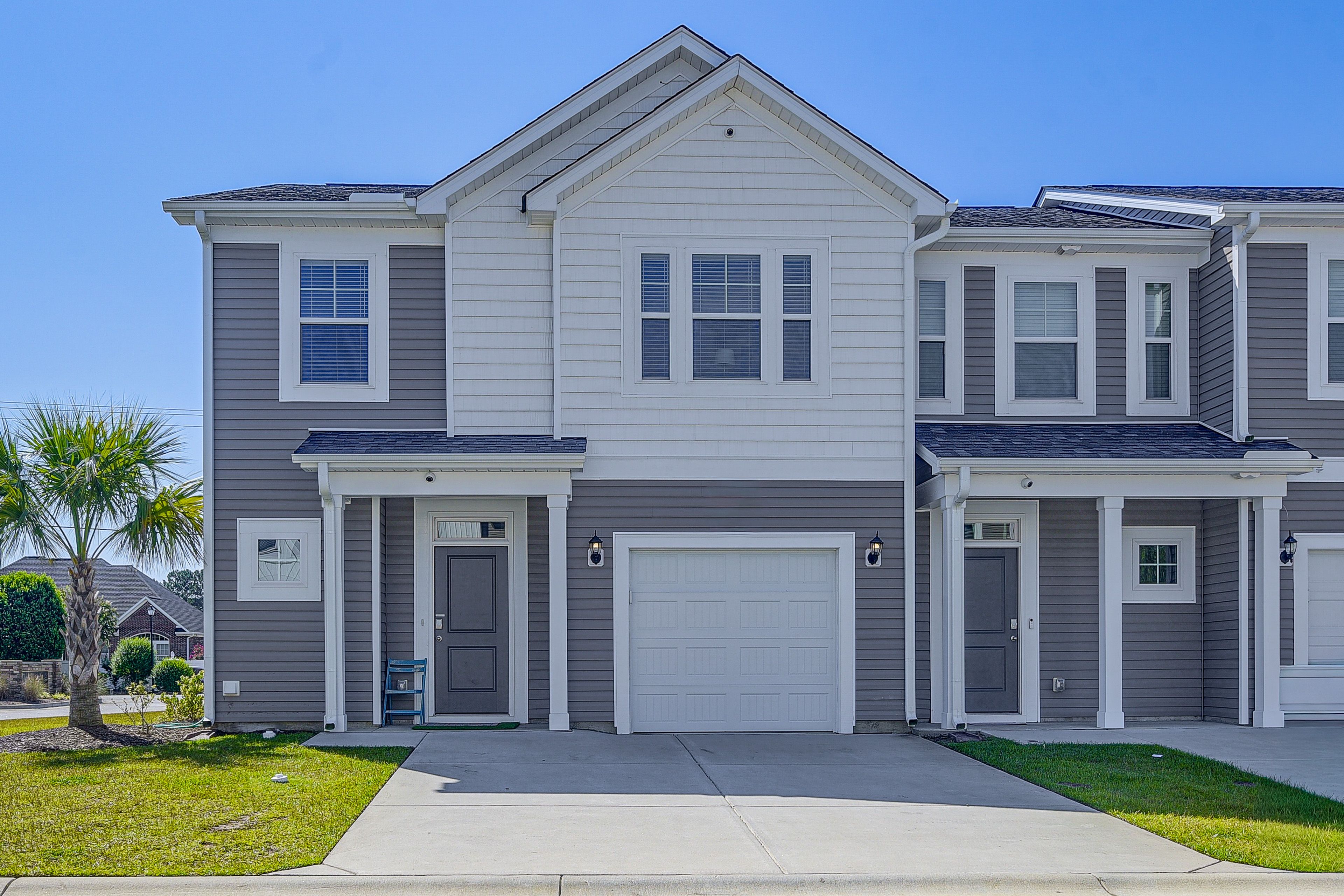 Exterior | Driveway (2 Vehicles)