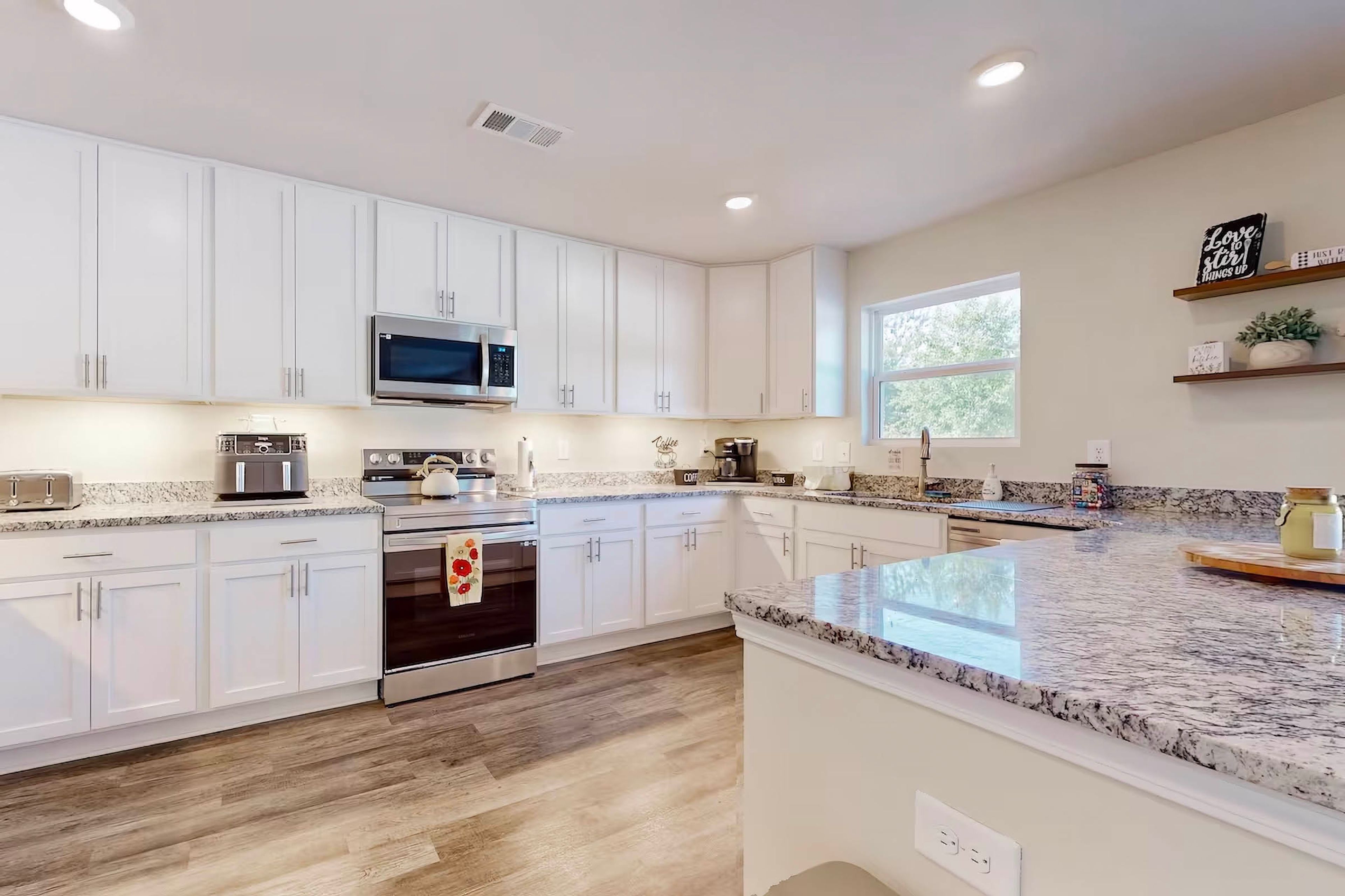 Kitchen | Refrigerator | 1st Floor