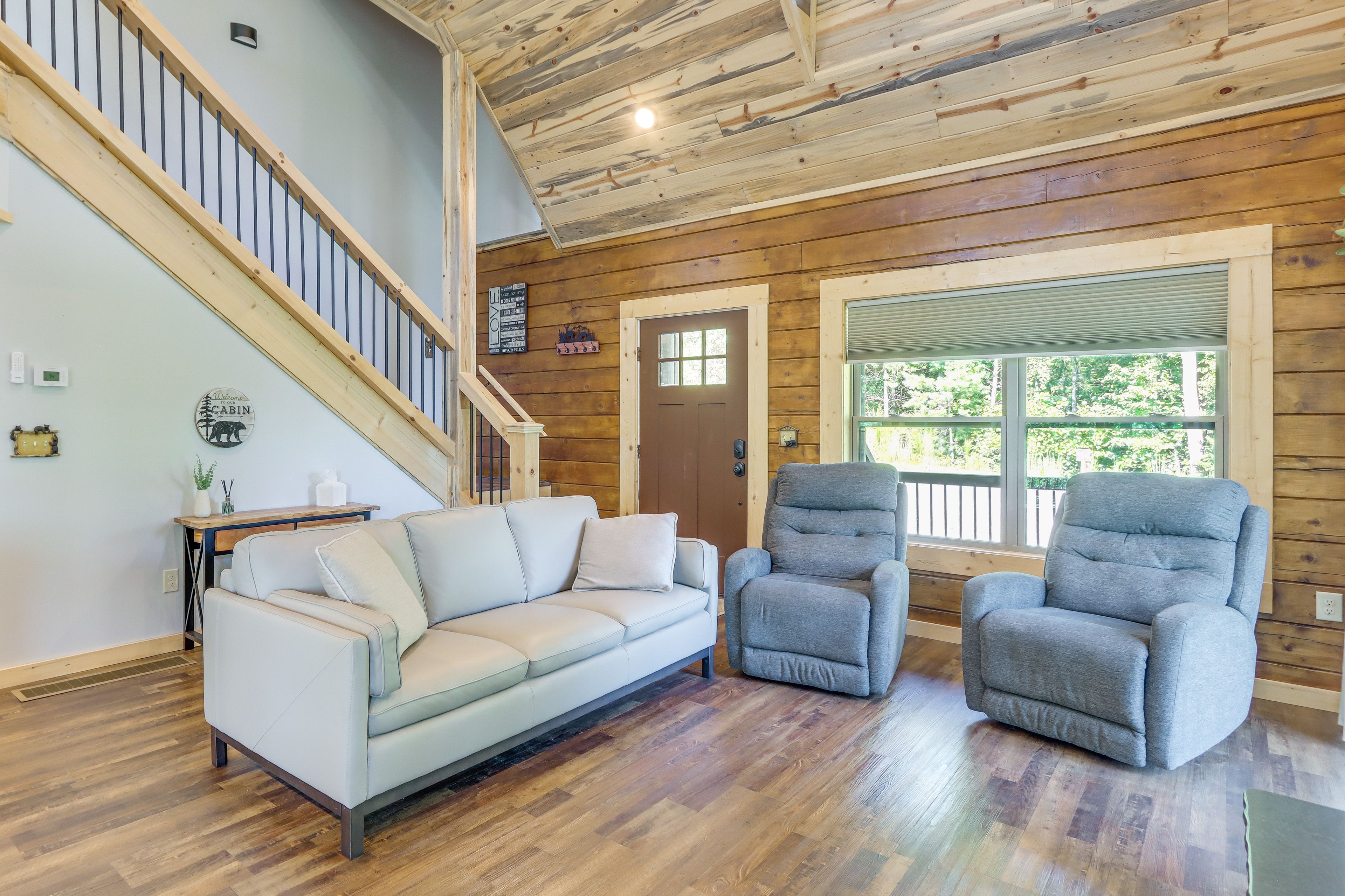 Living Room | Queen Sleeper Sofa | 1st Floor