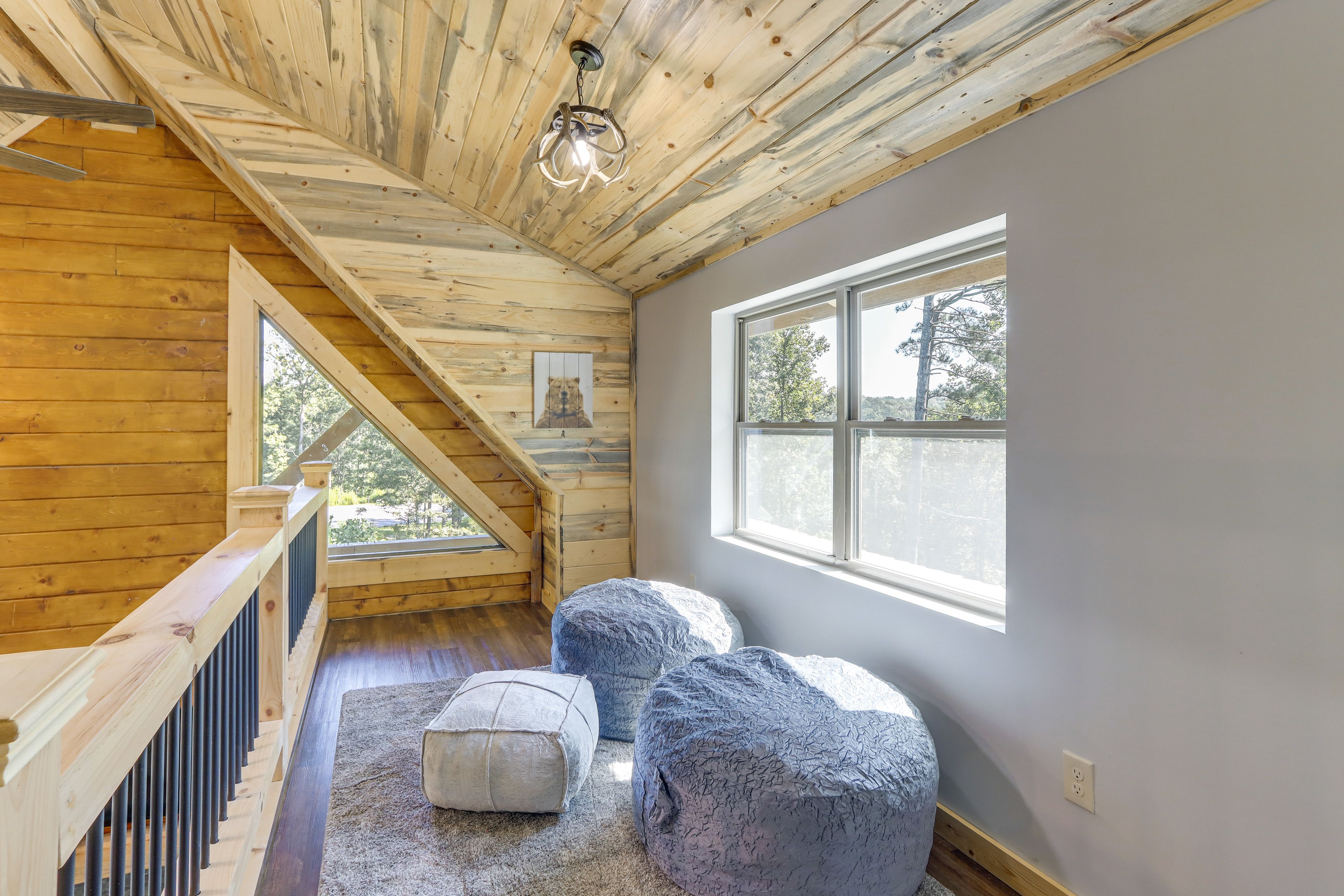 Loft | 2nd Floor