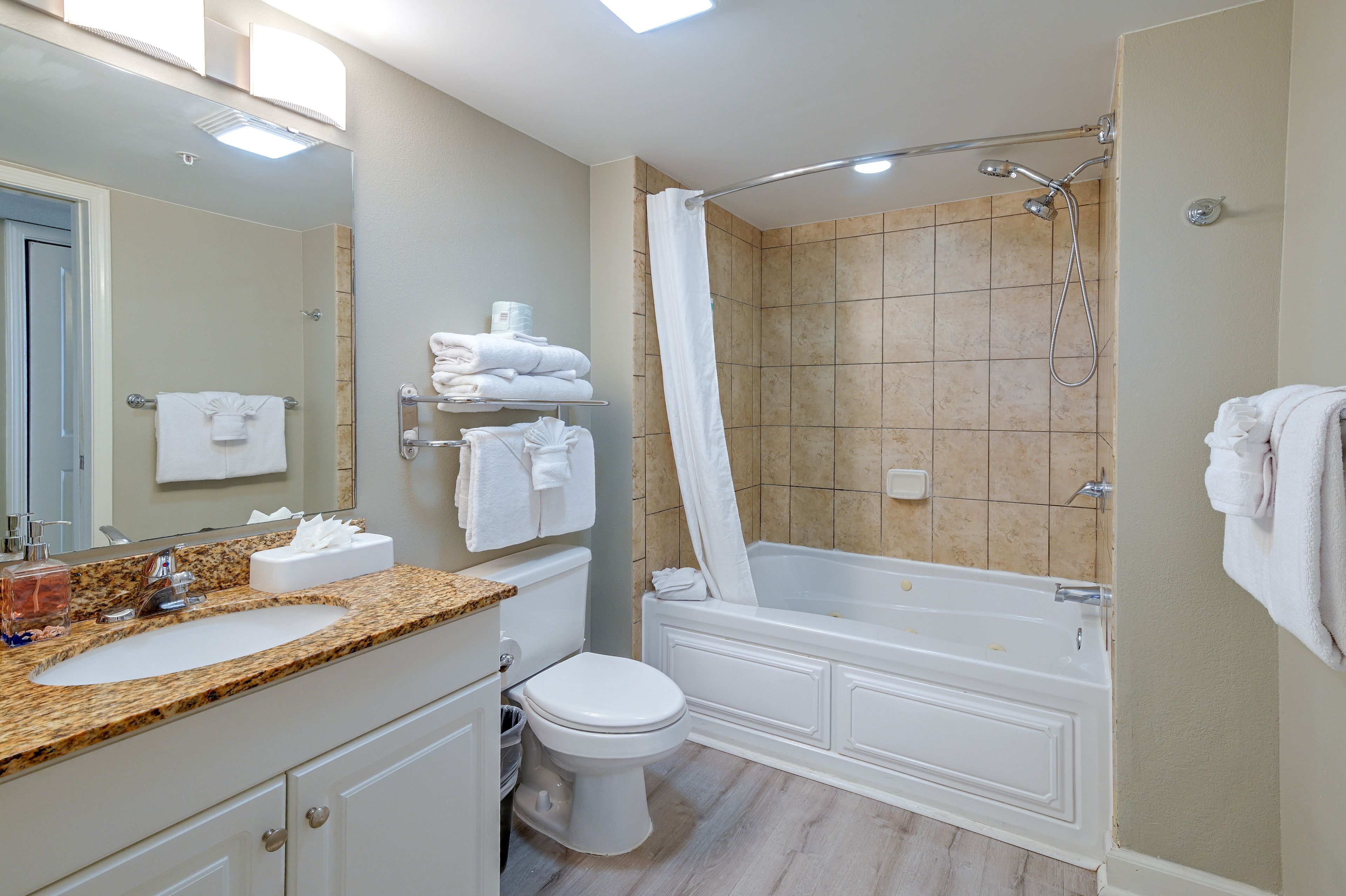 Full Bathrom