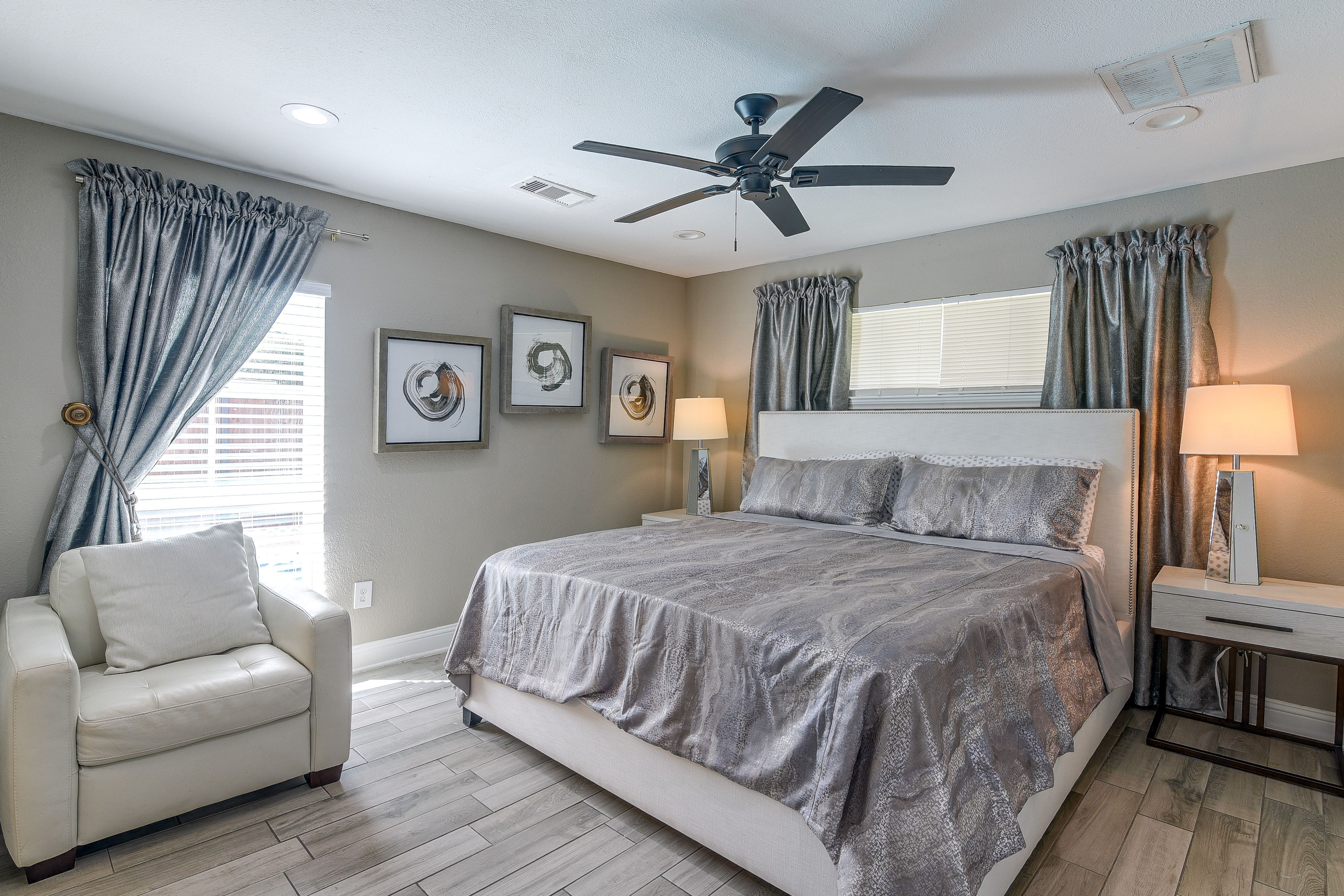 Bedroom 1 | King Bed