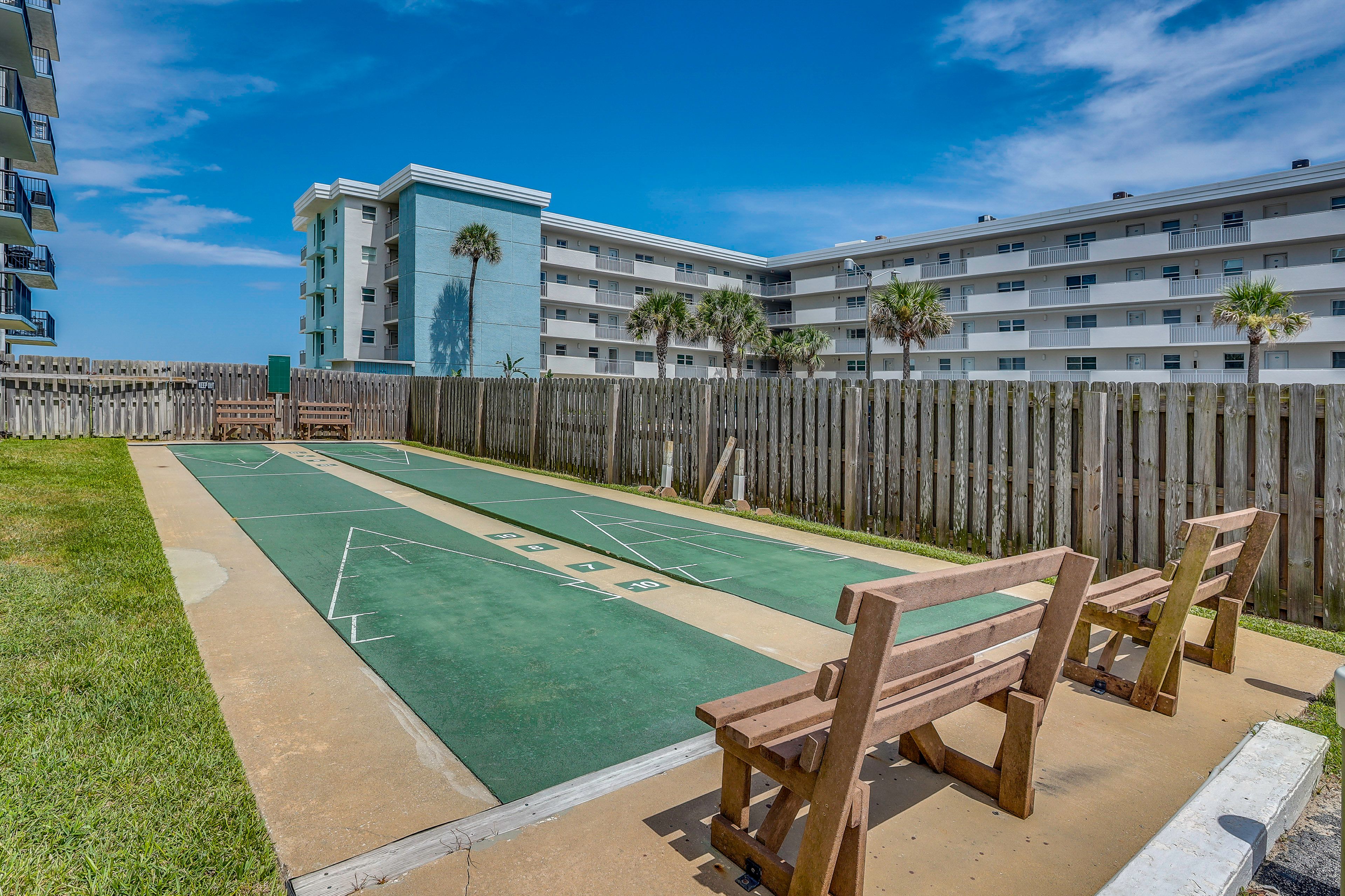 Sunrise Condominiums | Community Amenities