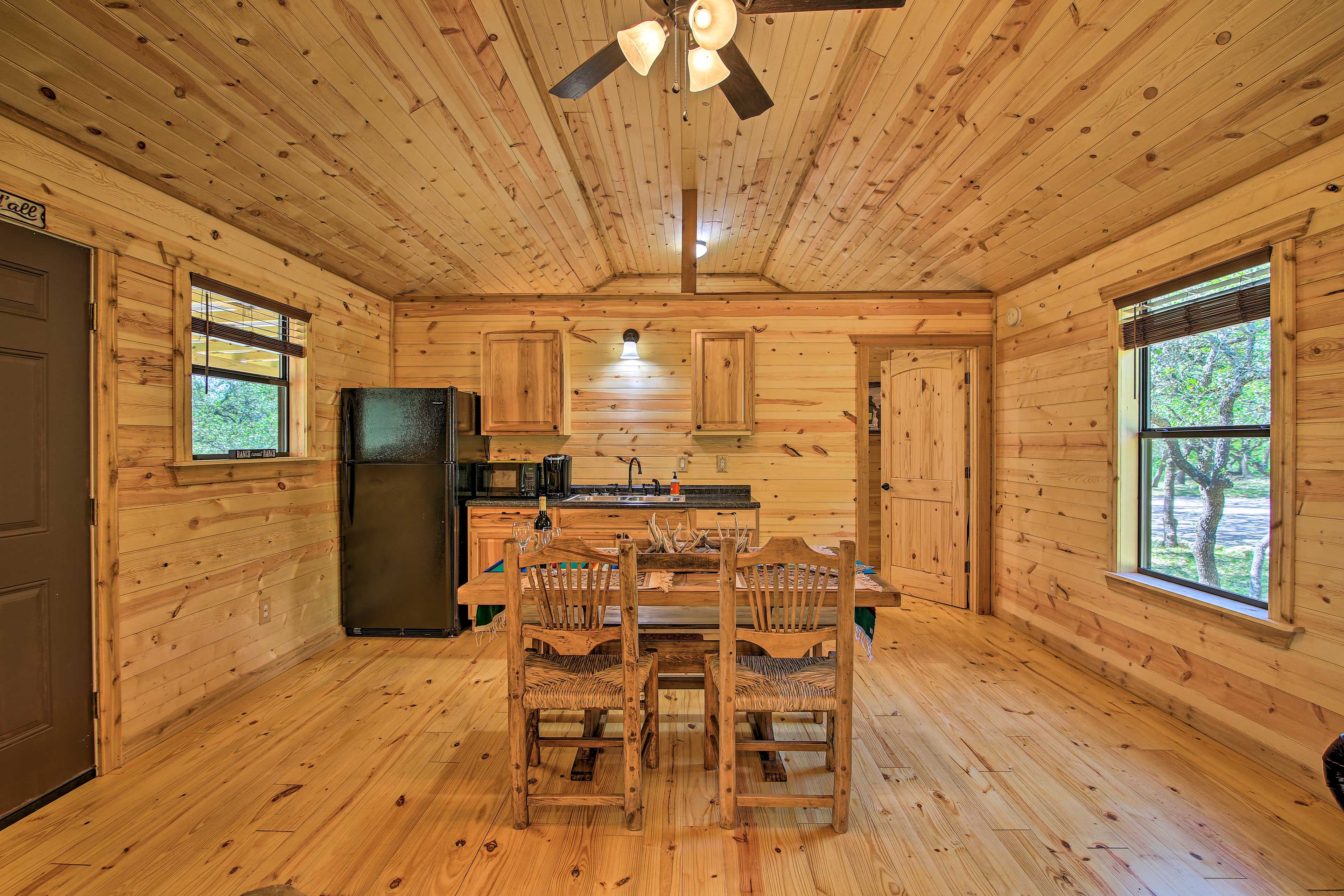 Faith Cabin | Dining Space & Kitchenette