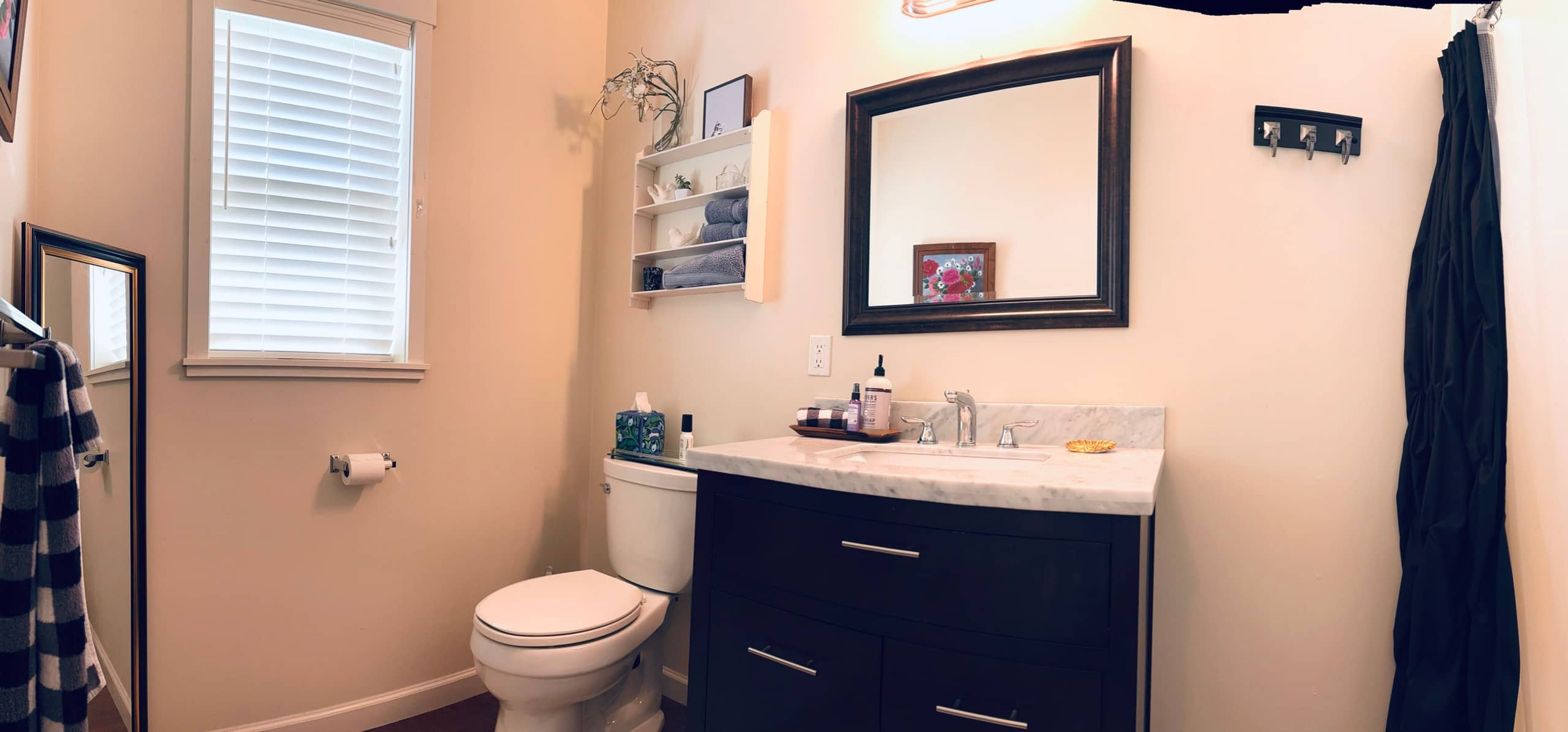 Full Bathroom