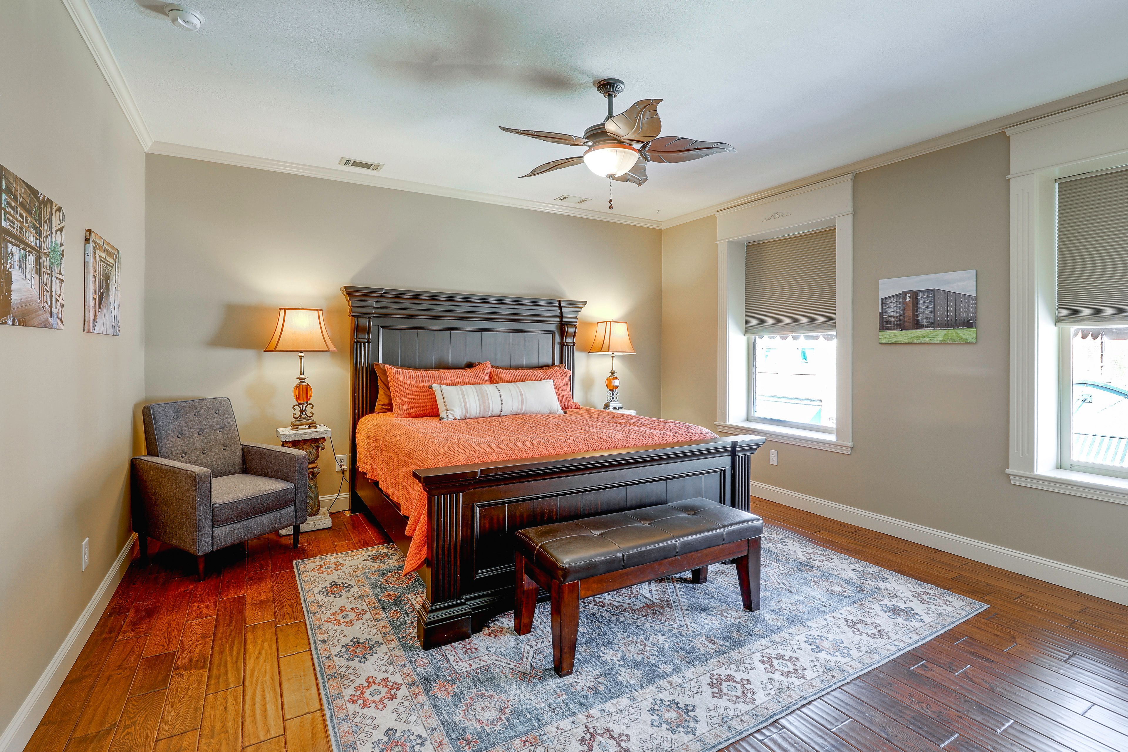 Bedroom | King Bed