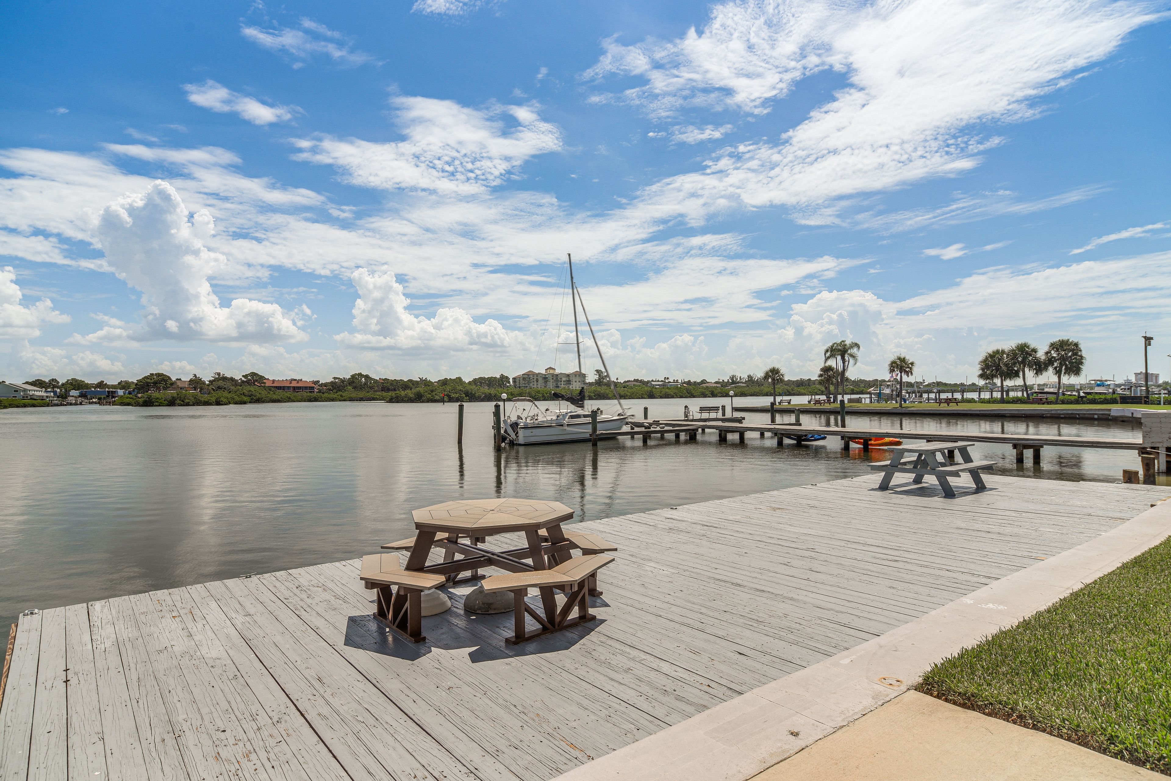 Bay Mariner Amenities | Intracoastal Waterway Access