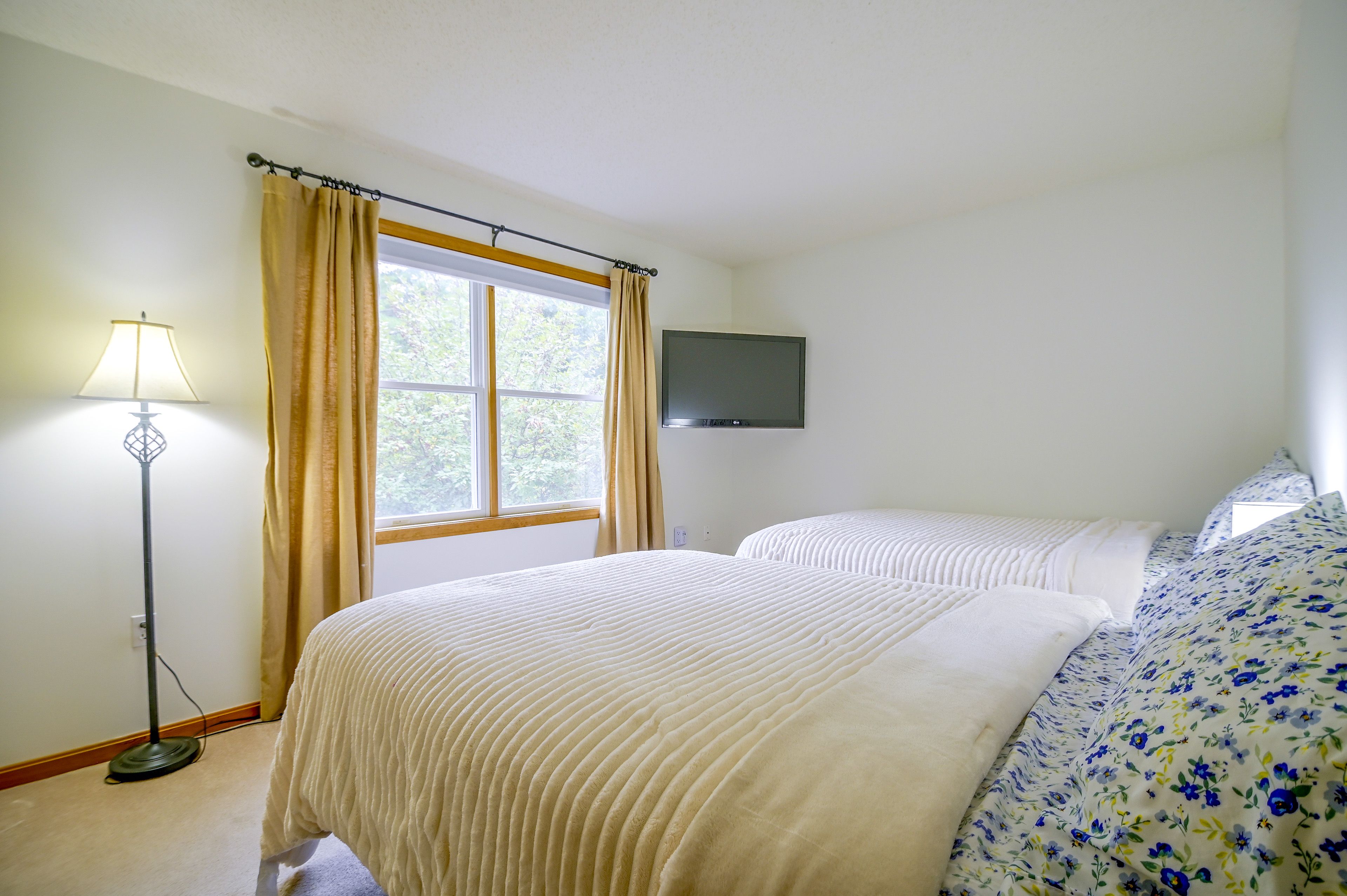Bedroom | 2 Full Beds | 2nd Floor