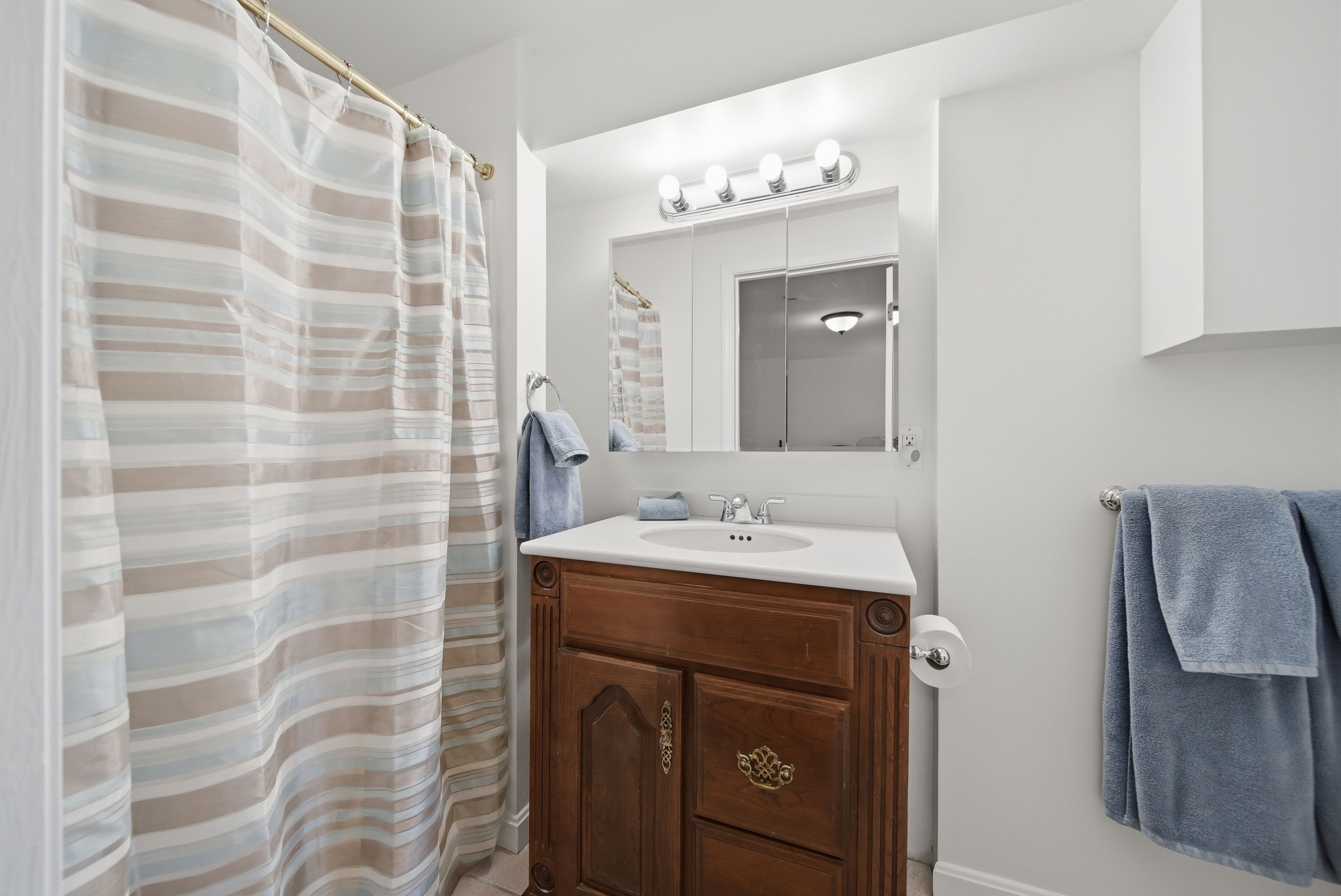 En-Suite Bathroom