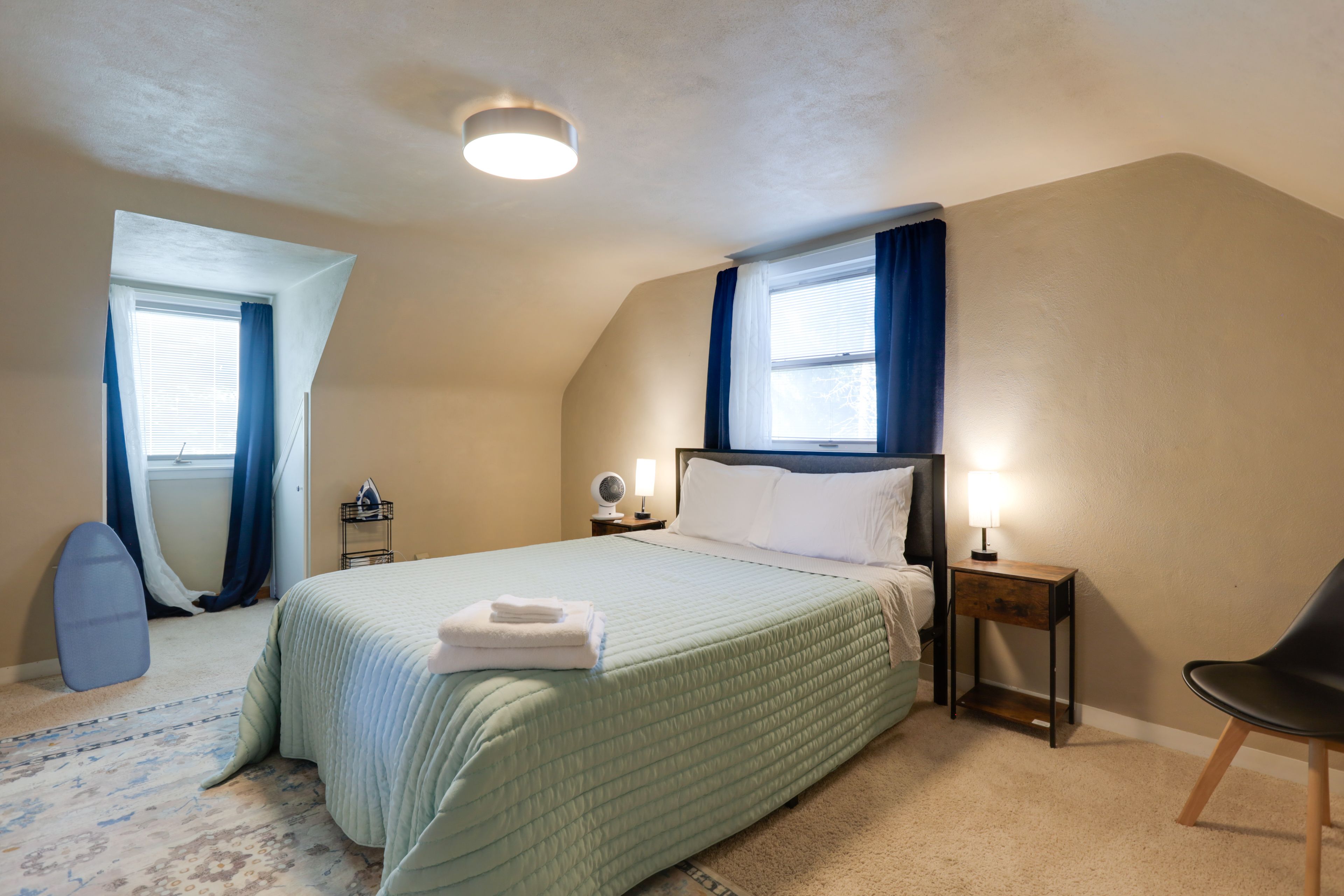 Bedroom 3 | 2nd Floor | Queen Bed