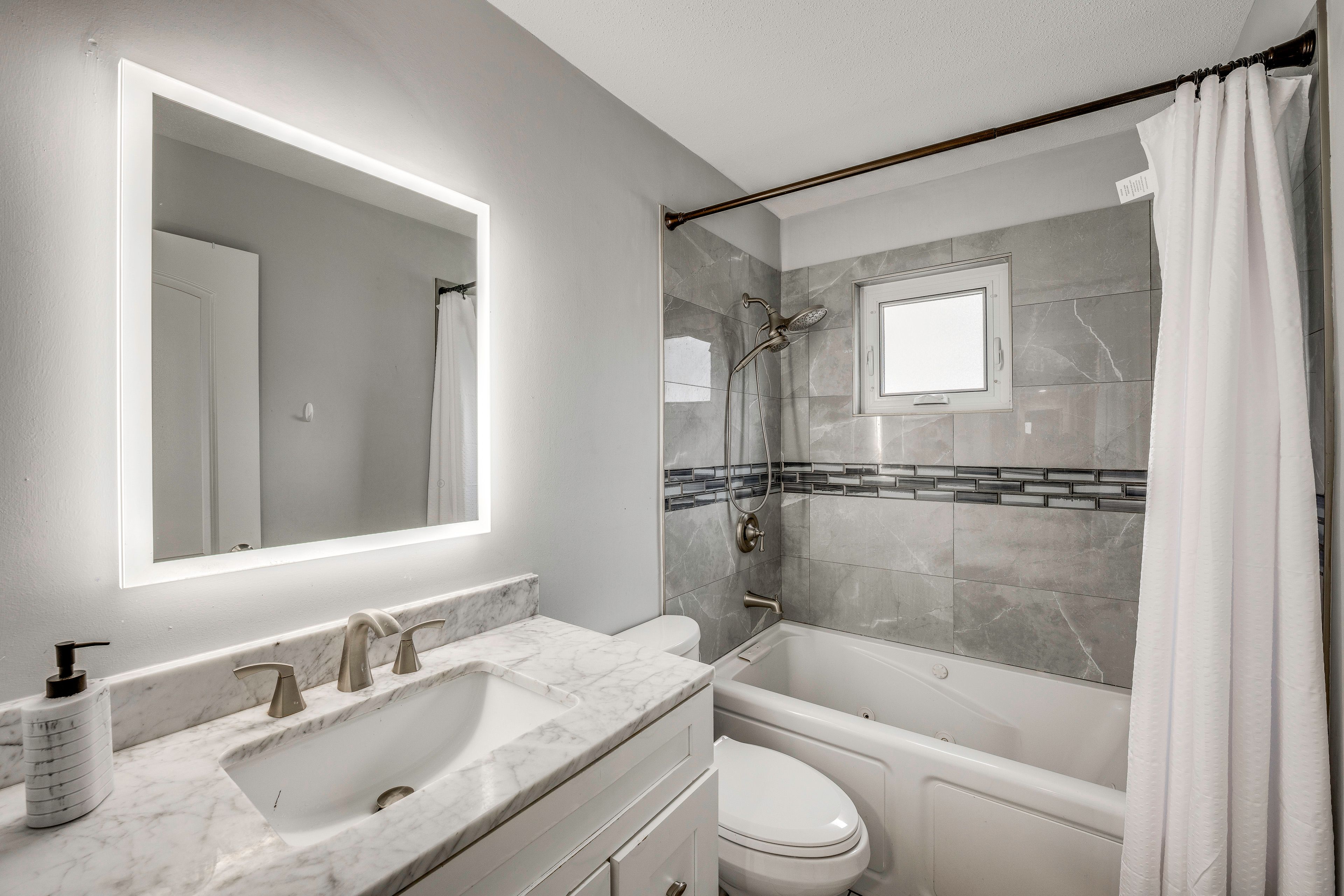 Full Bathroom