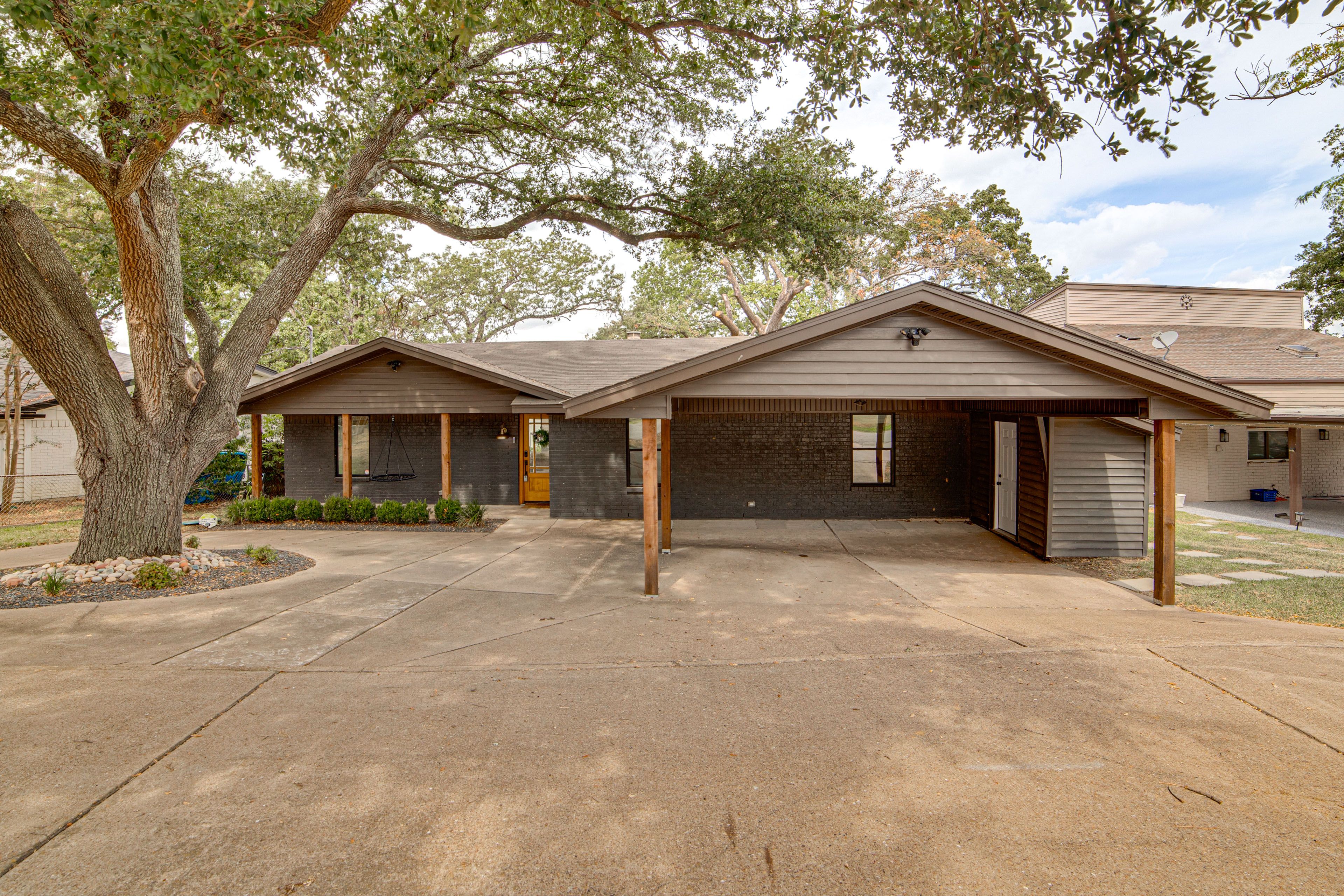 Exterior | Single-Story Home