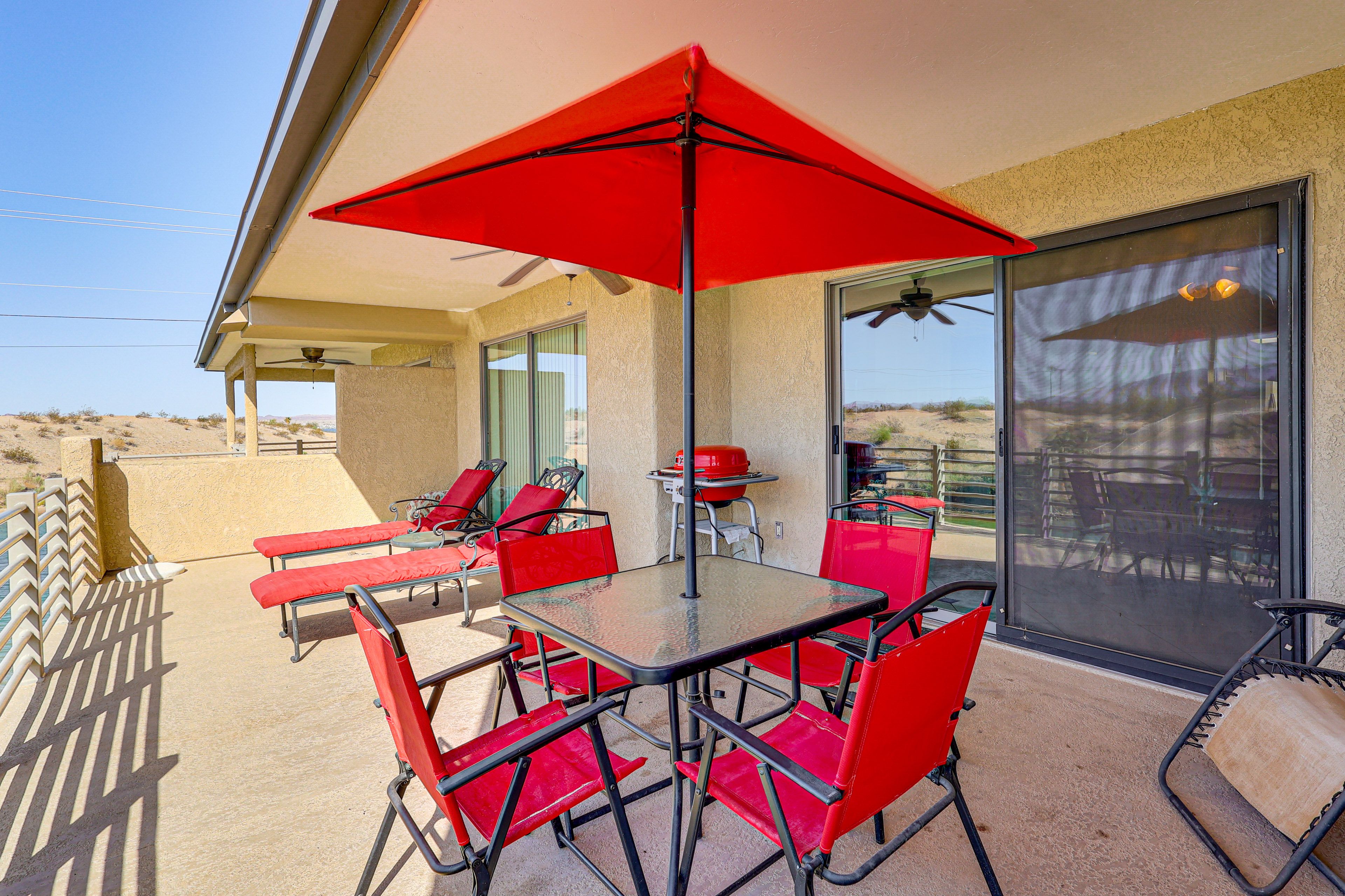 Private Balcony | Grill | Dining Area | Lake, Bridge & Mountain Views