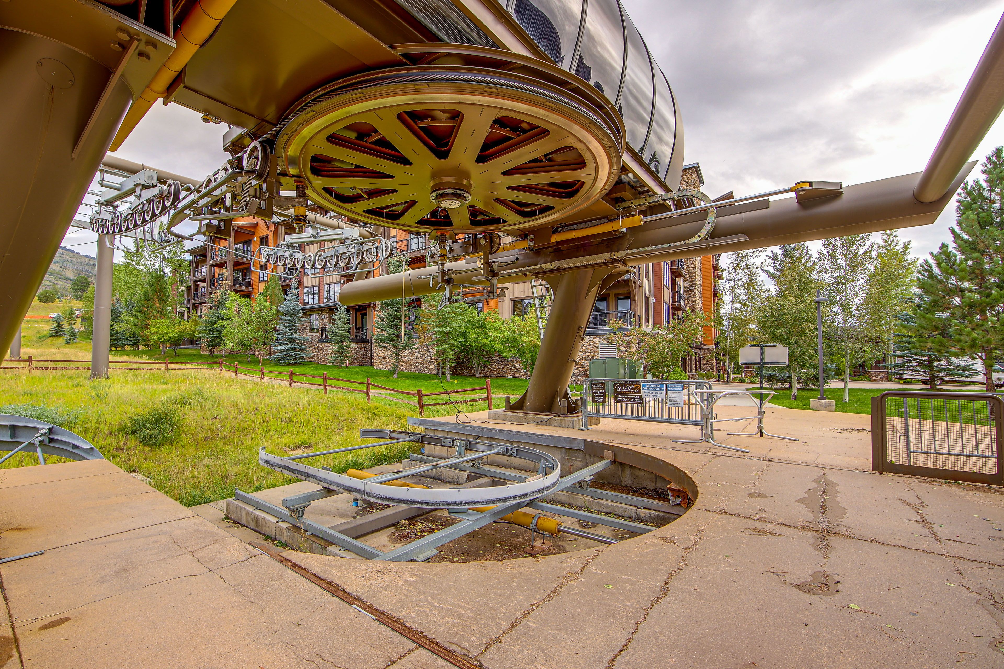 Trailhead Lodge | Community Amenities