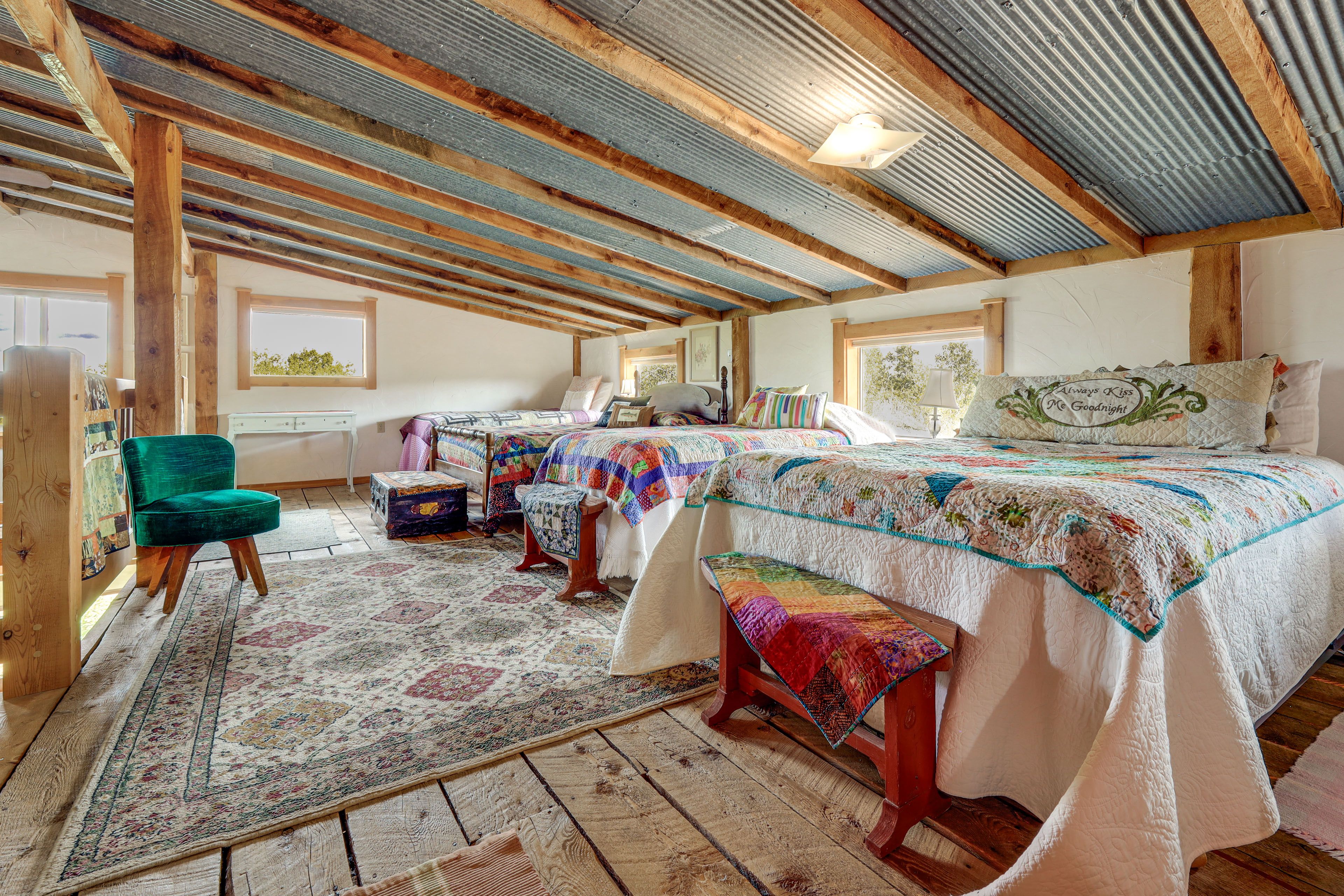 Bedroom (Loft) | 3 Full Beds | Queen Bed | 3 Twin Beds | 2nd Floor