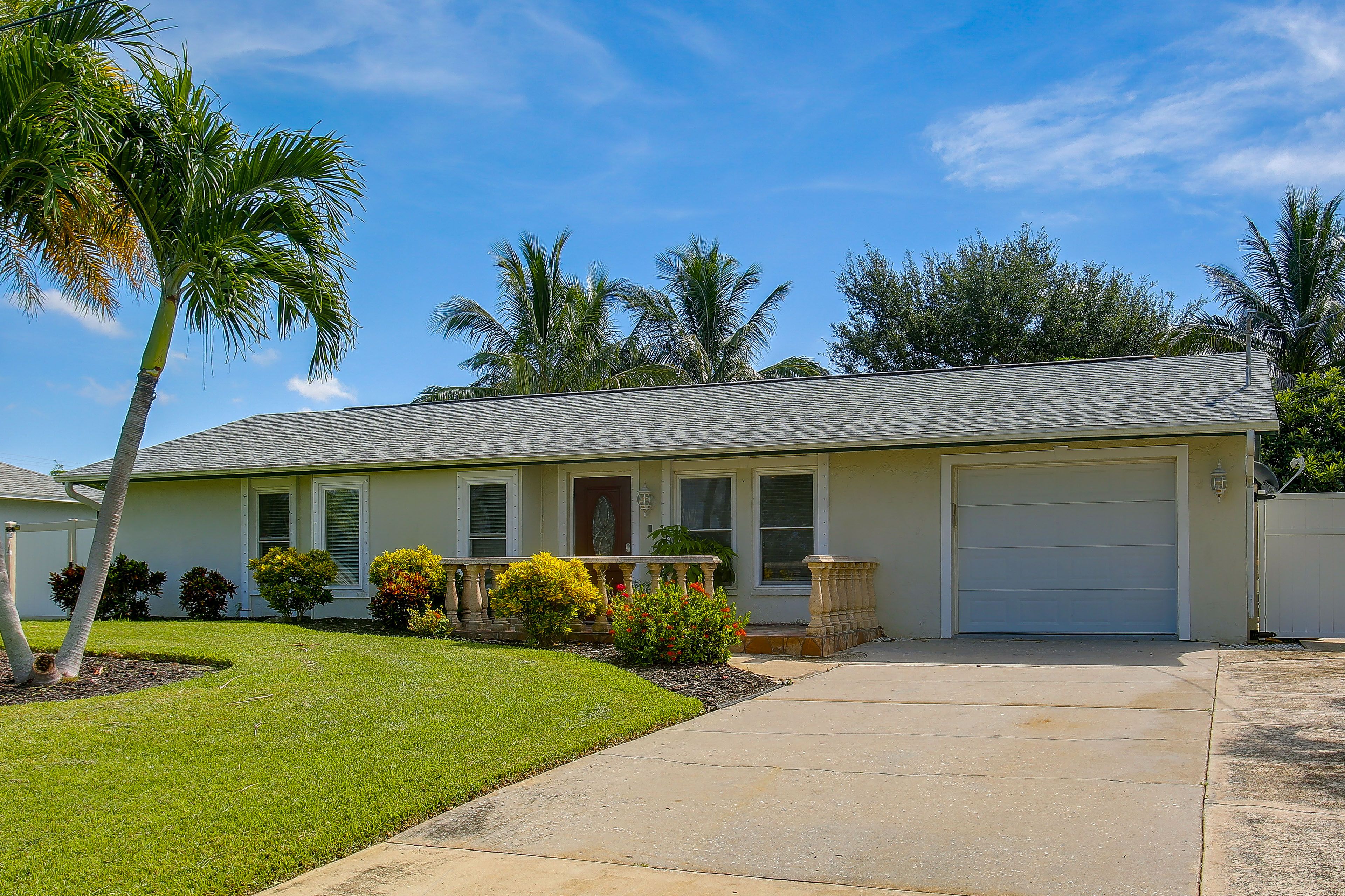 House Exterior | Driveway (4 Vehicles)
