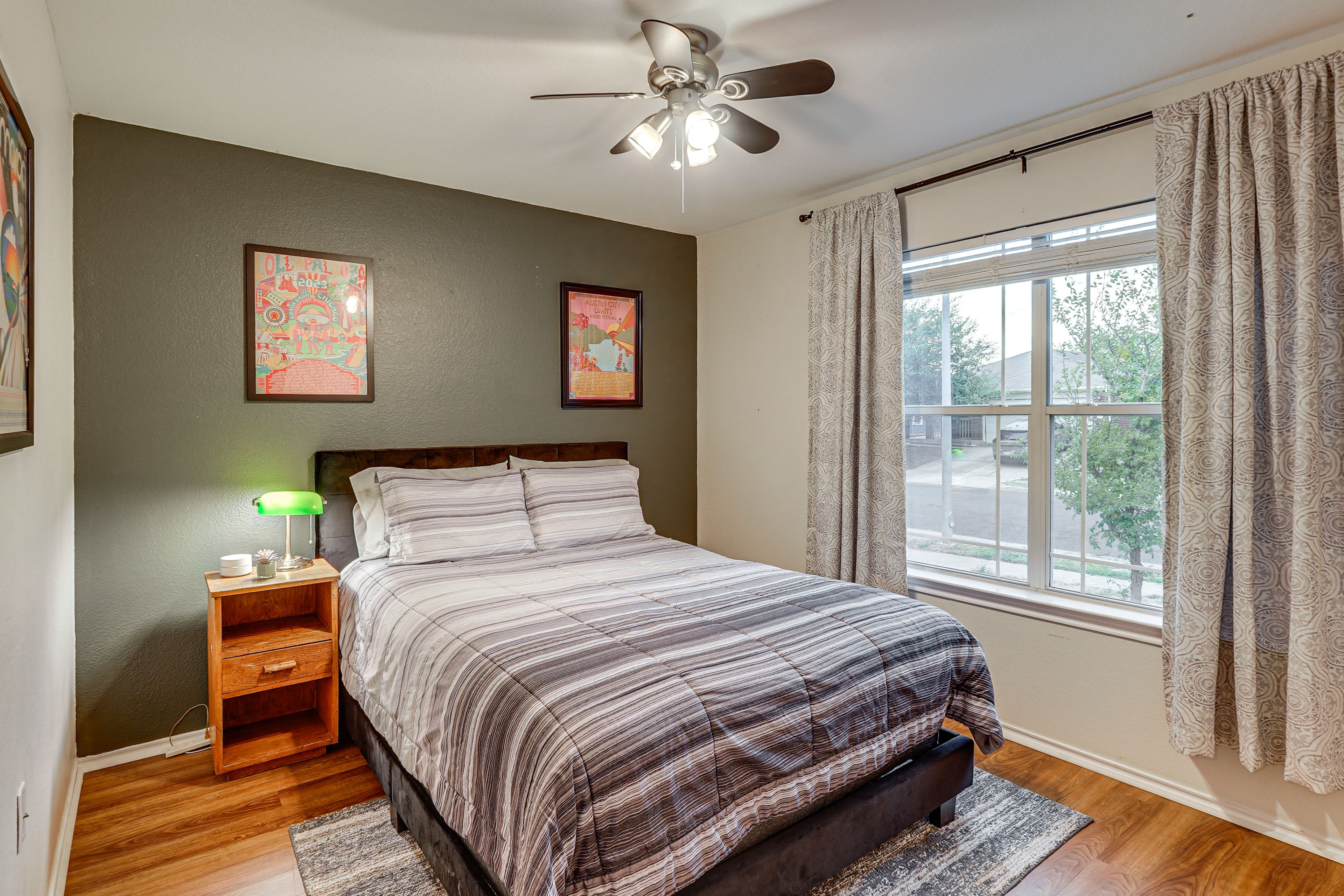 Bedroom 2 | Queen Bed