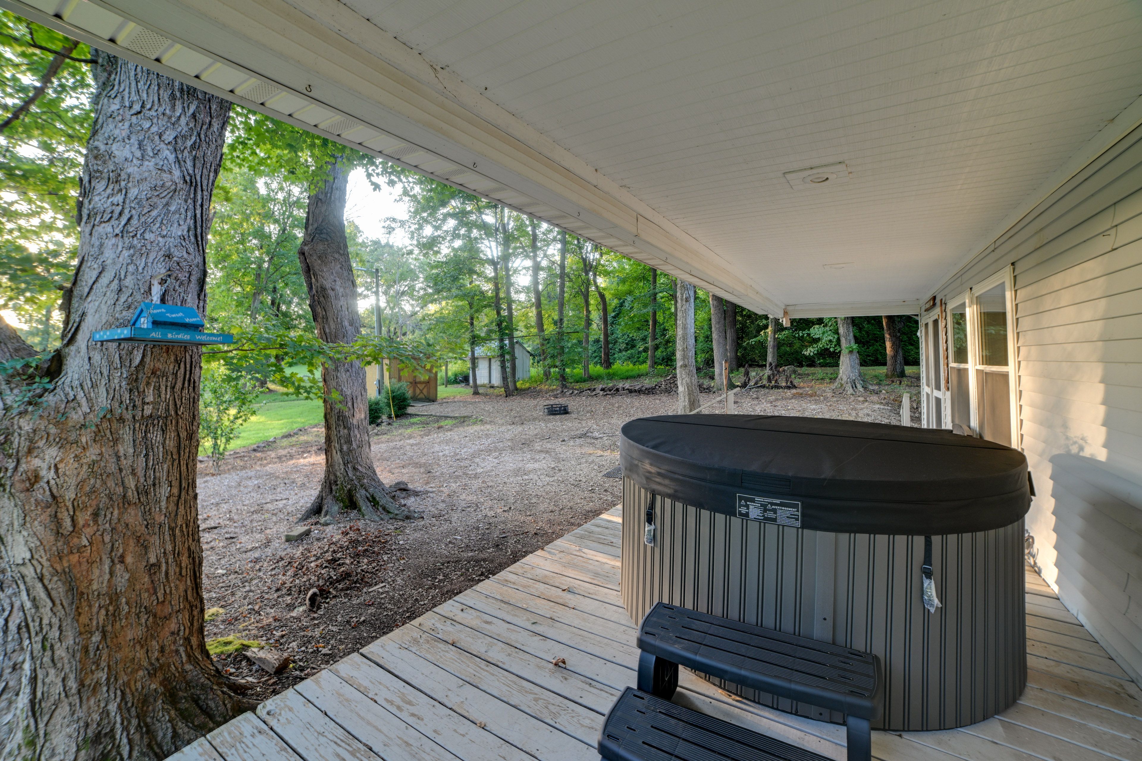 Elizabethtown Vacation Rental | 2BR | 1BA | 900 Sq Ft