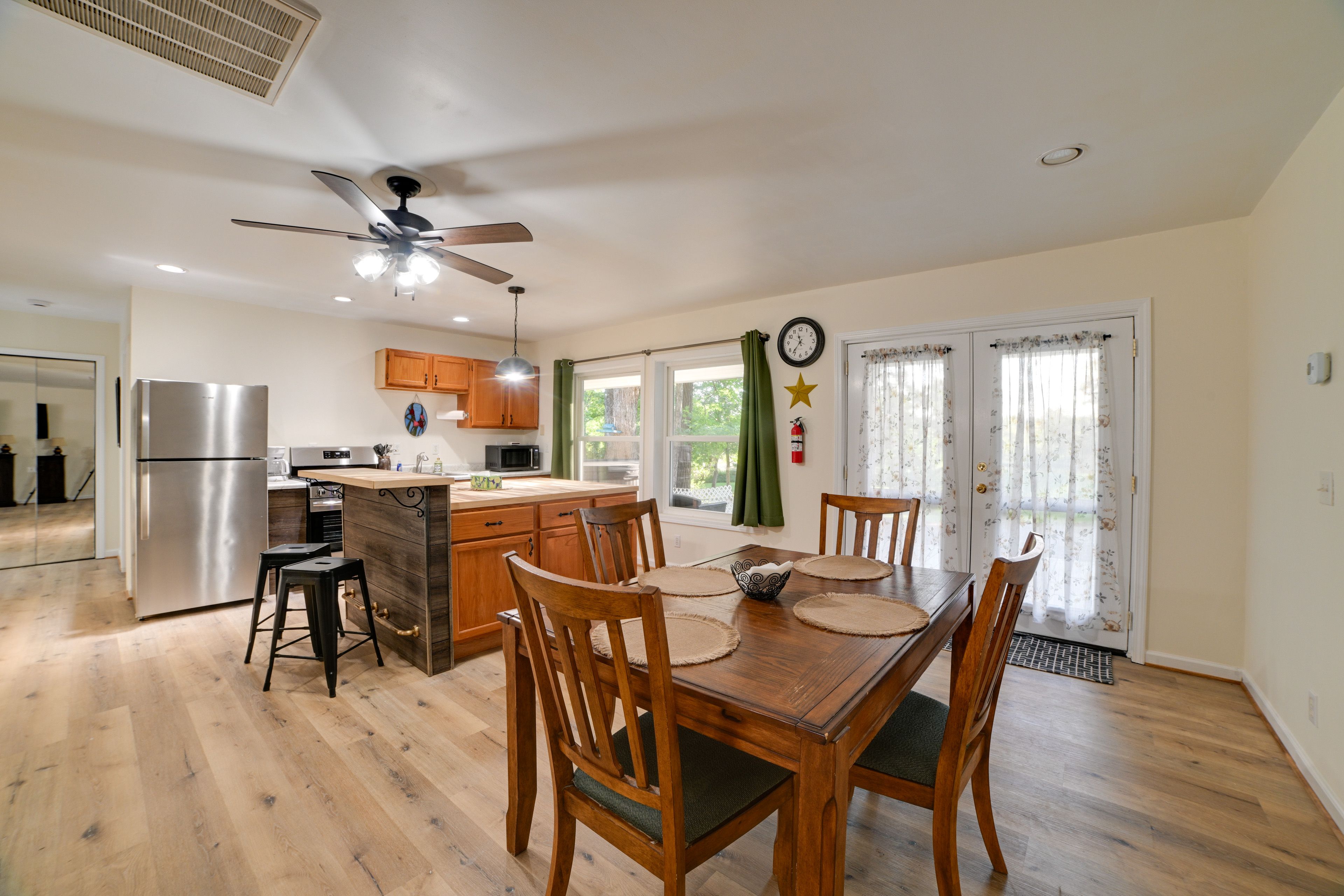 Dining Area & Kitchen | Open Floor Plan
