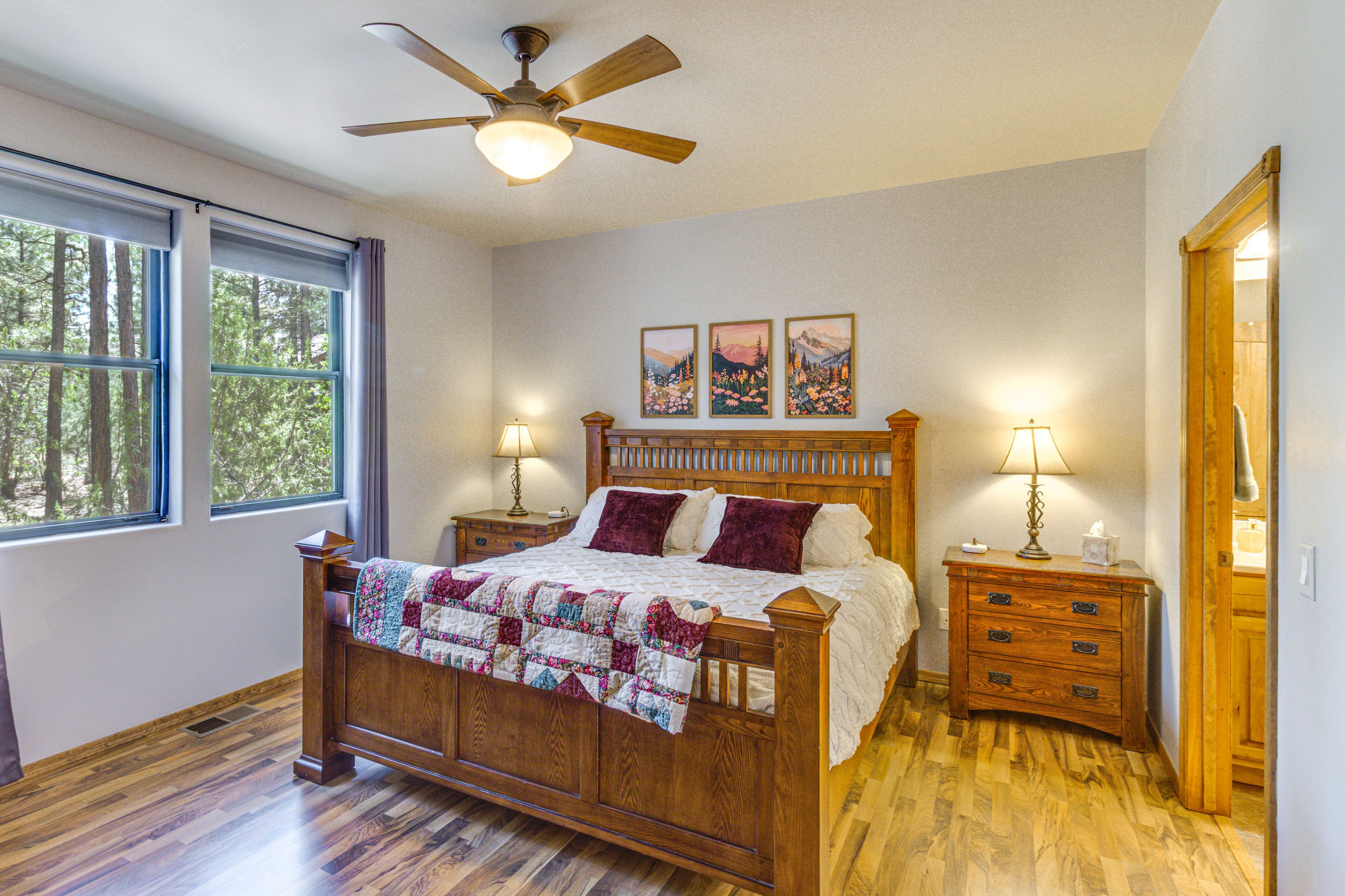Bedroom 1 | King Bed