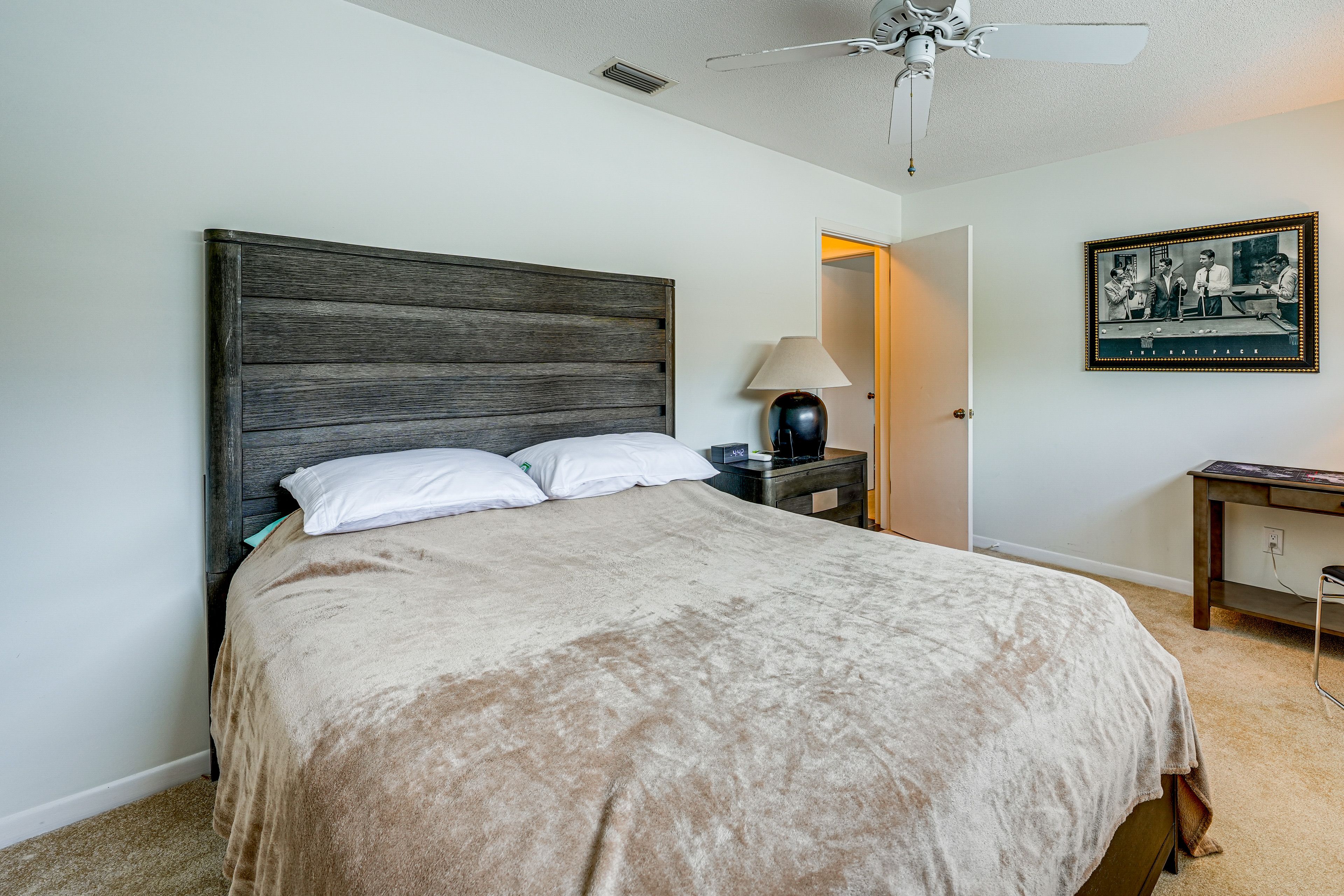 Bedroom 2 | Queen Bed