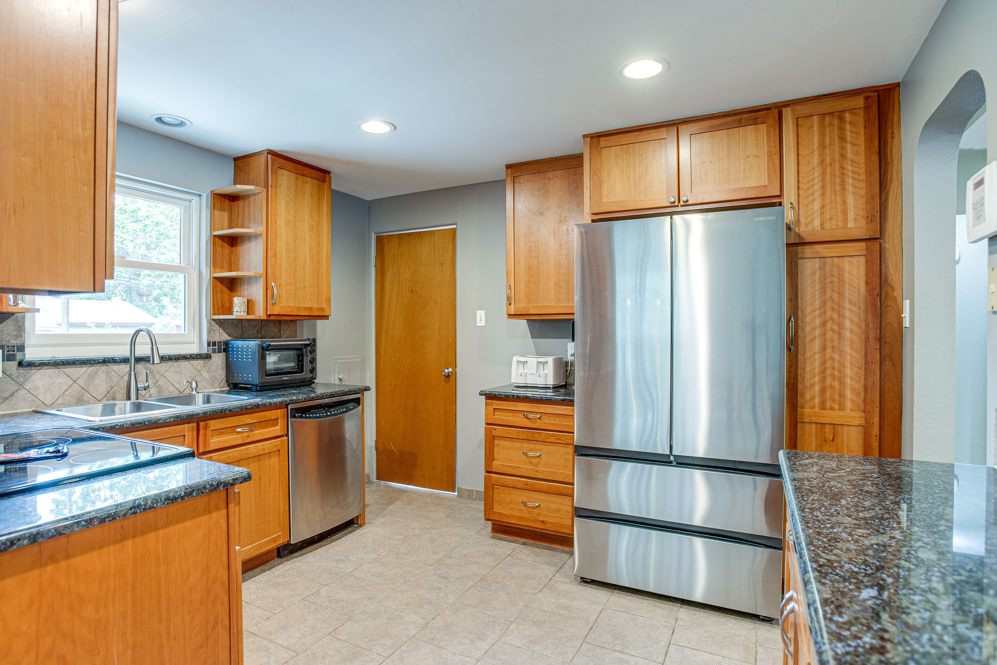 Kitchen | Main Level