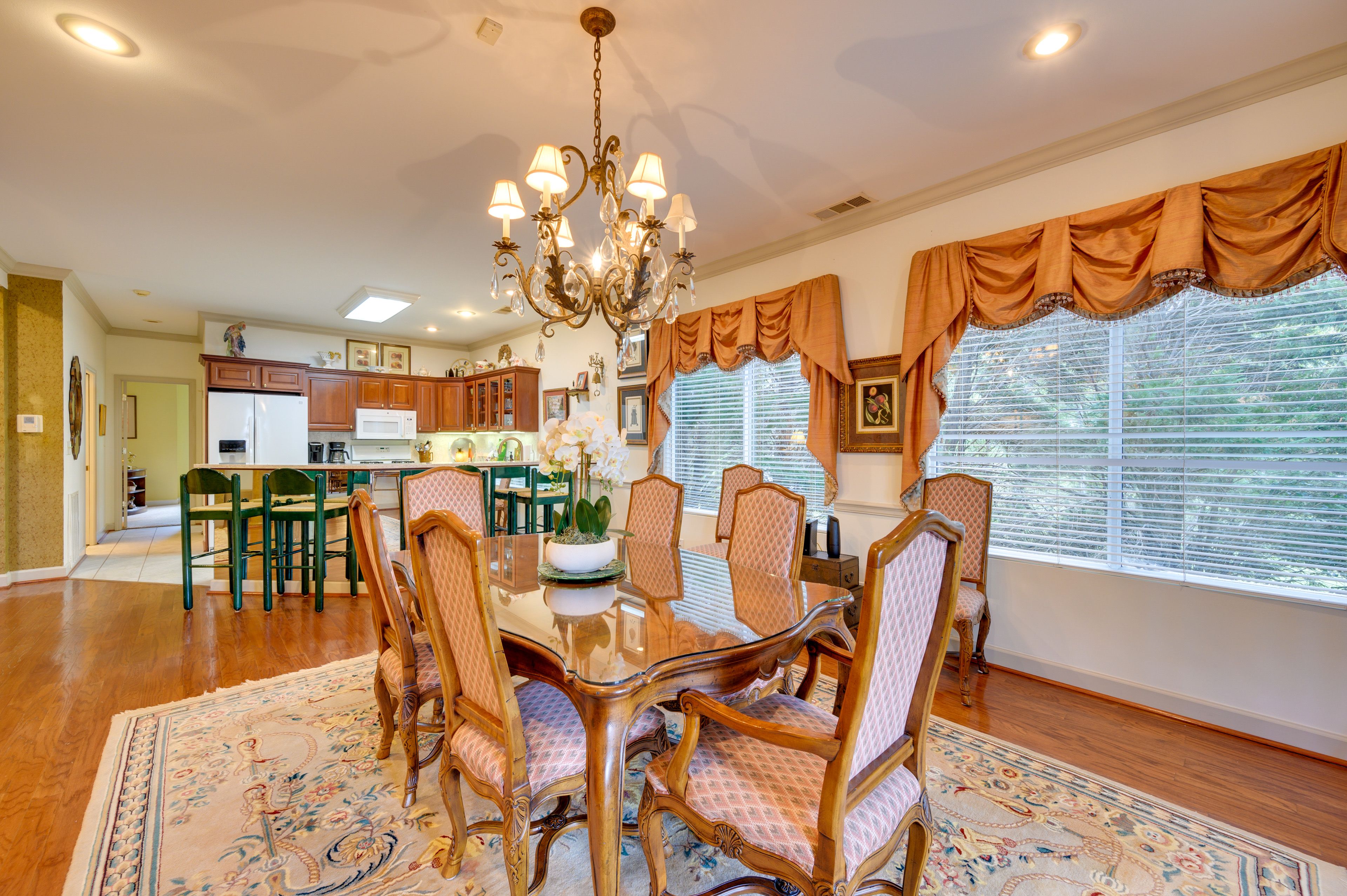Dining Area | 1st Floor