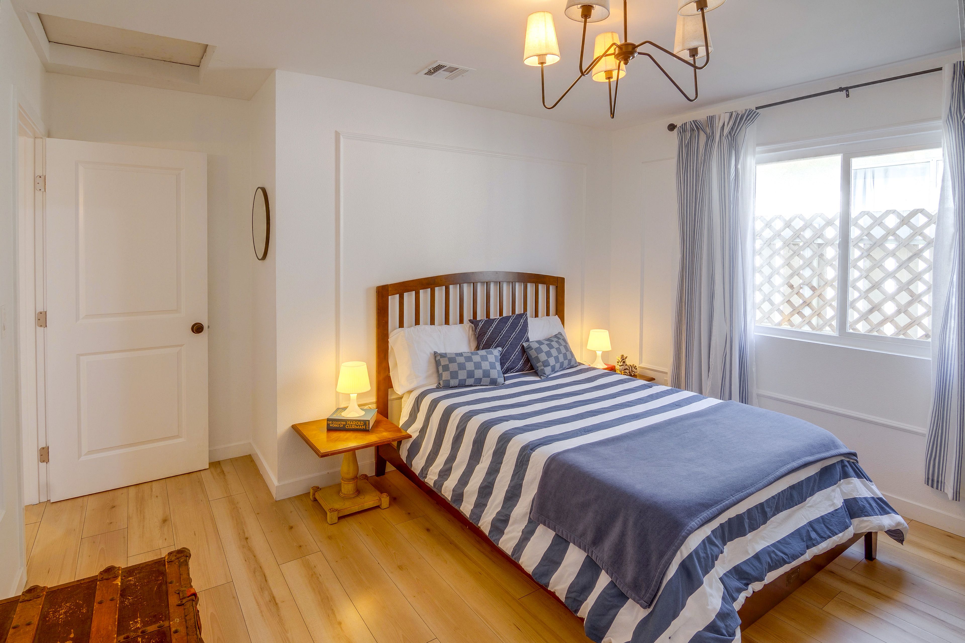 Queen Bed