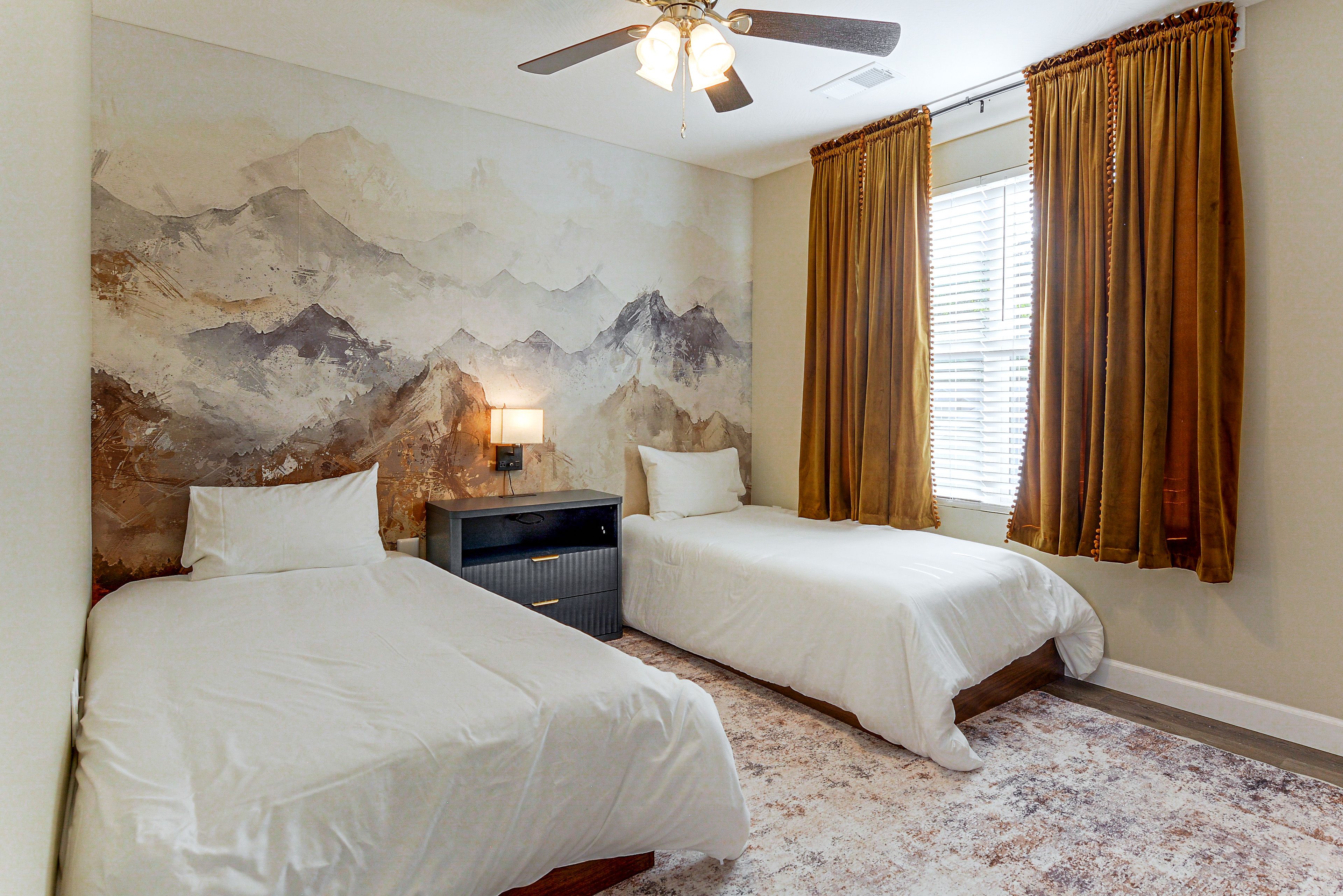 Bedroom 4 | 2 Twin Beds
