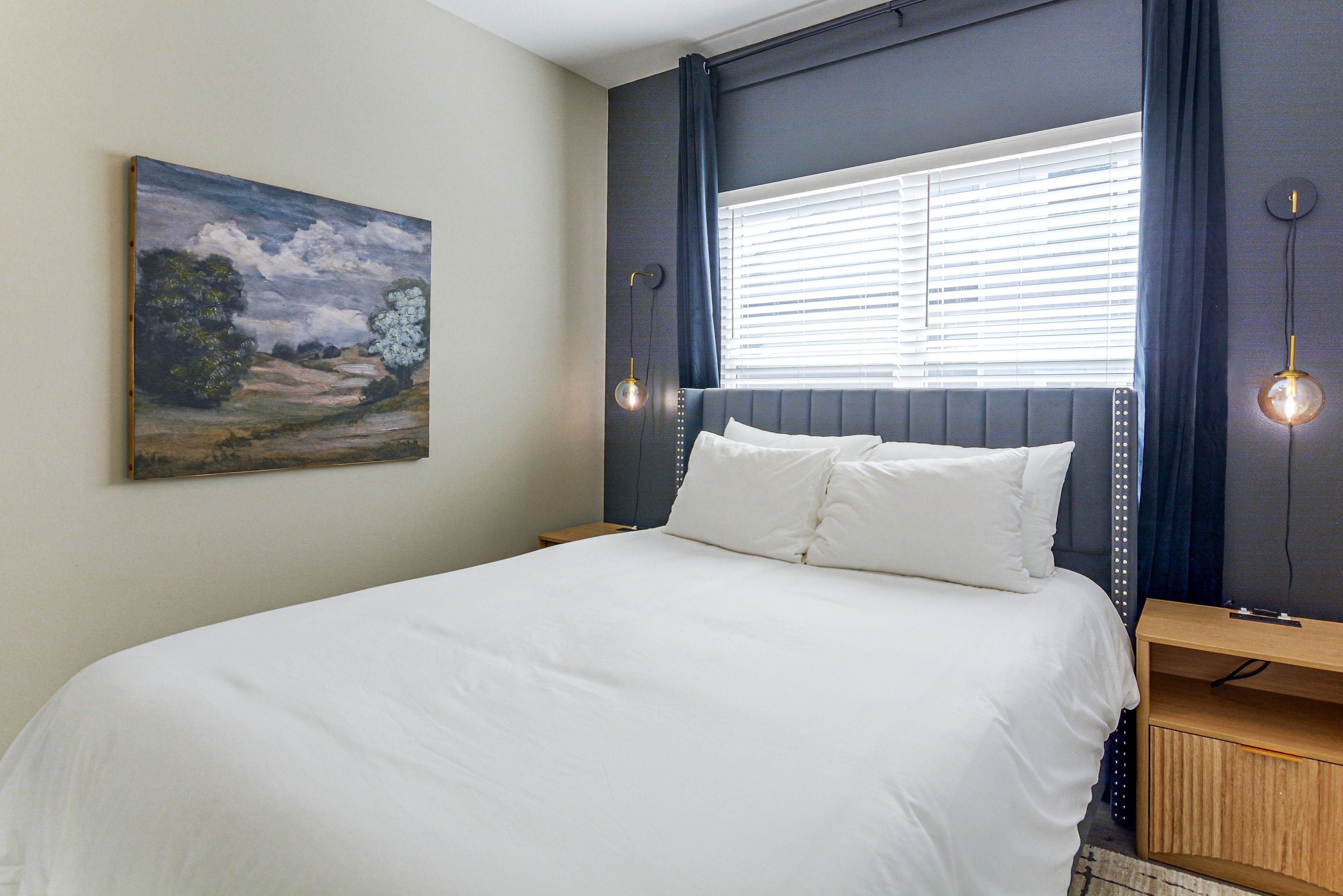 Bedroom 3 | King Bed