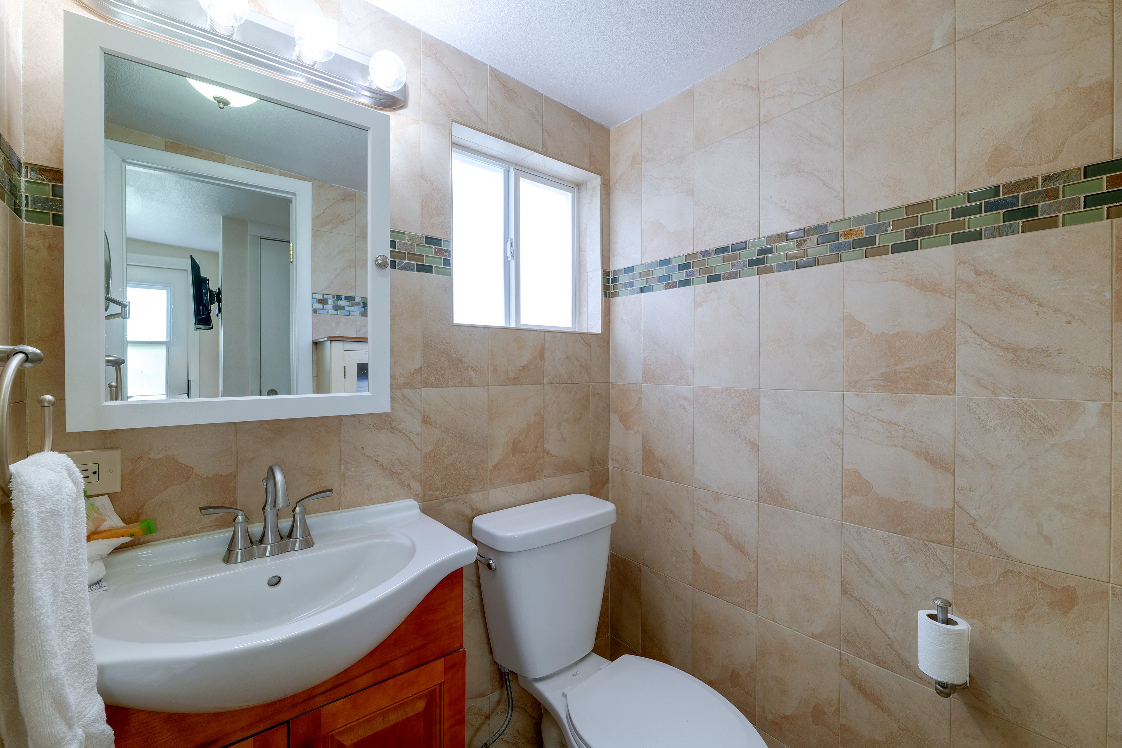 Bathroom | 1st Floor