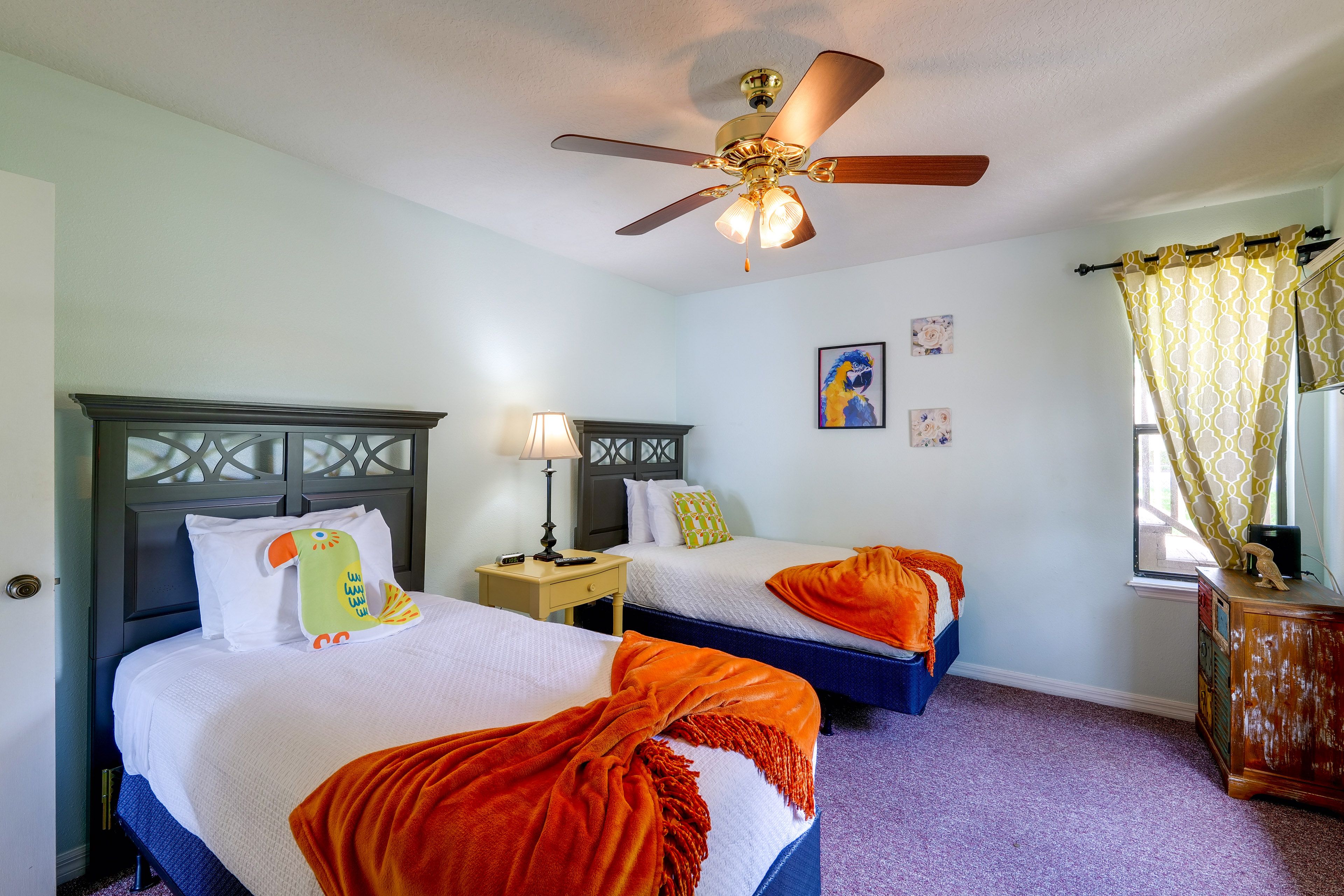 Bedroom | 2 Twin Beds | 1st Floor
