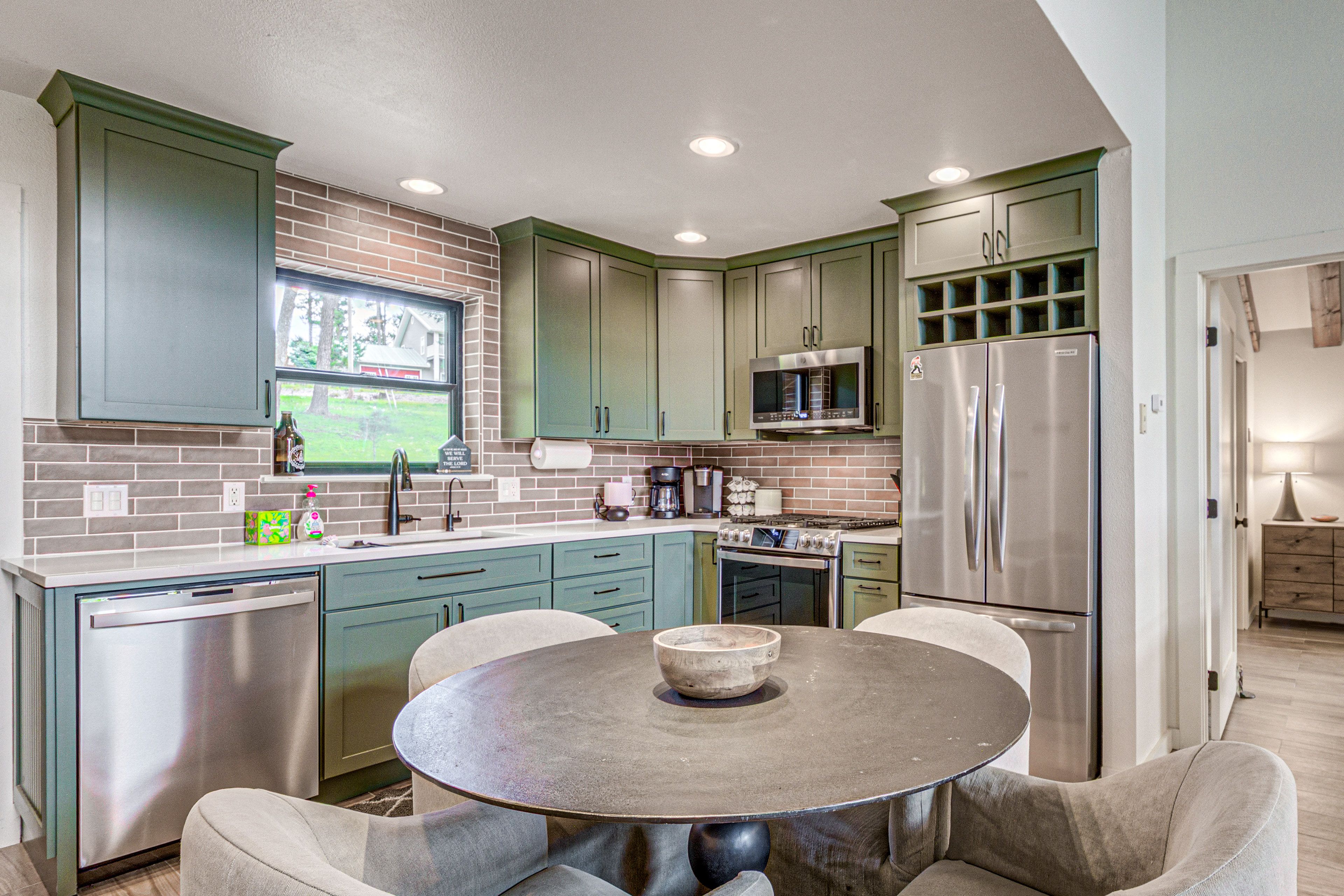 Kitchen | Dining Area