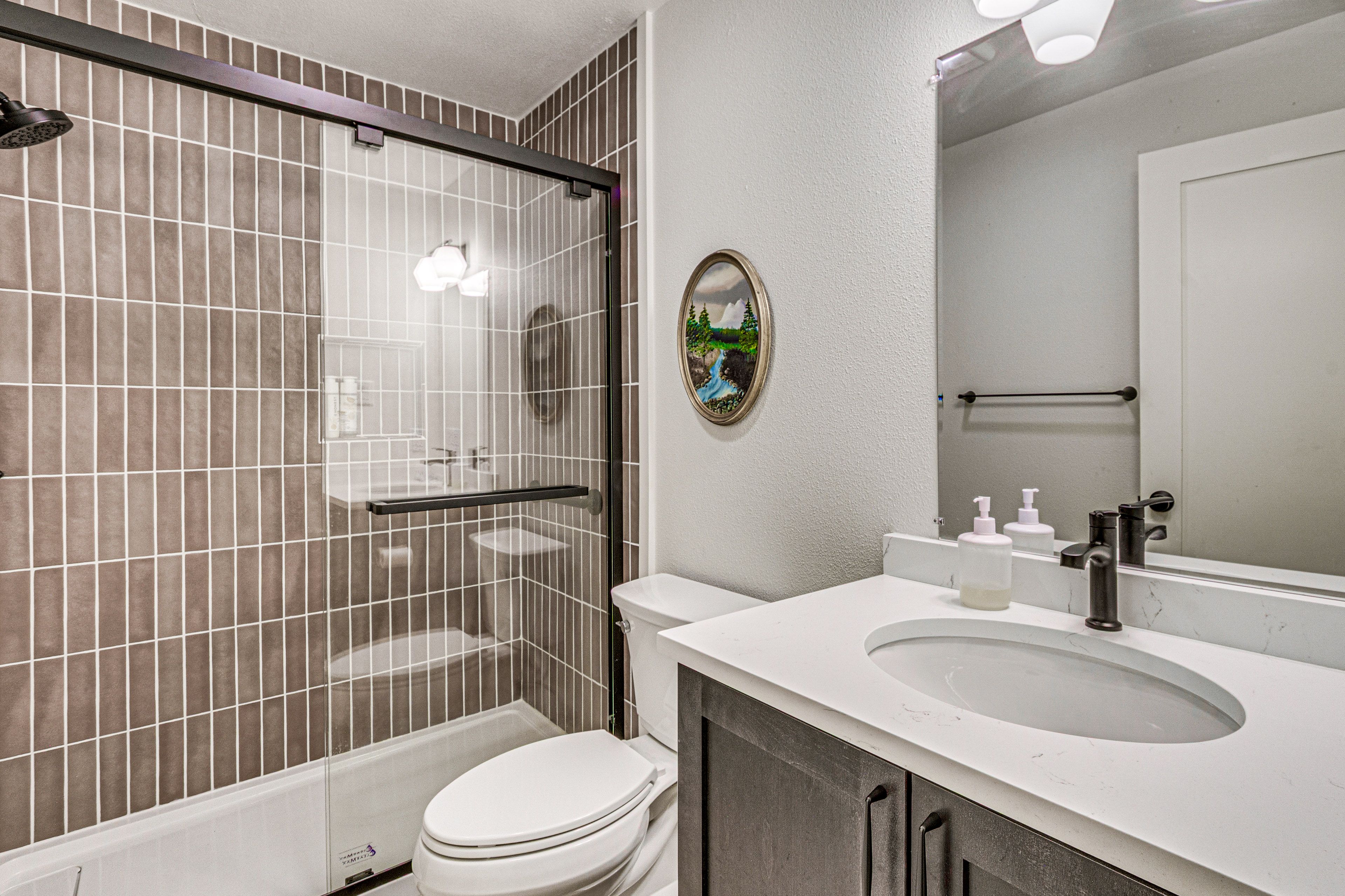 Bathroom | 1st Floor