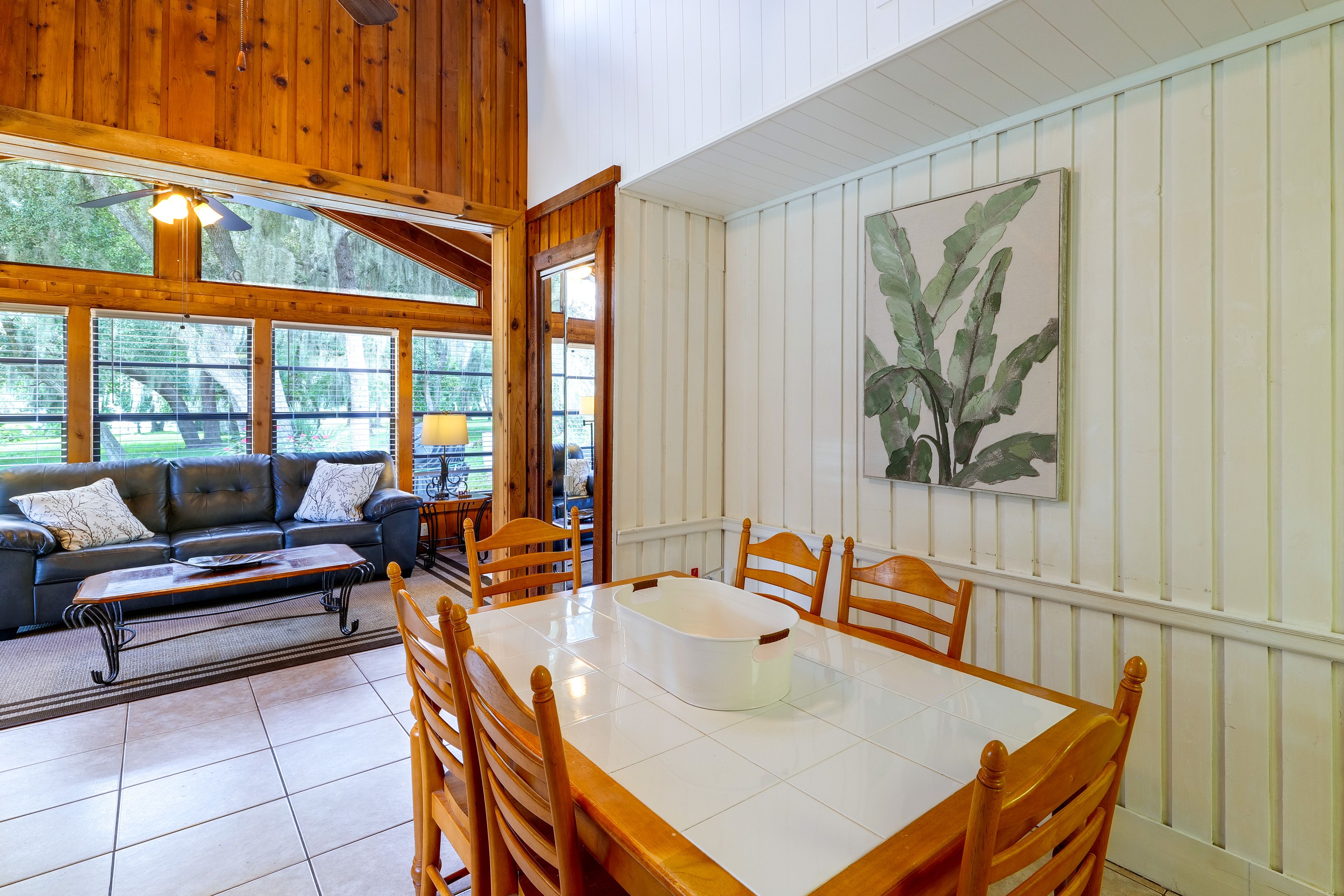 Dining Area | Dishes & Flatware Provided | 1st Floor