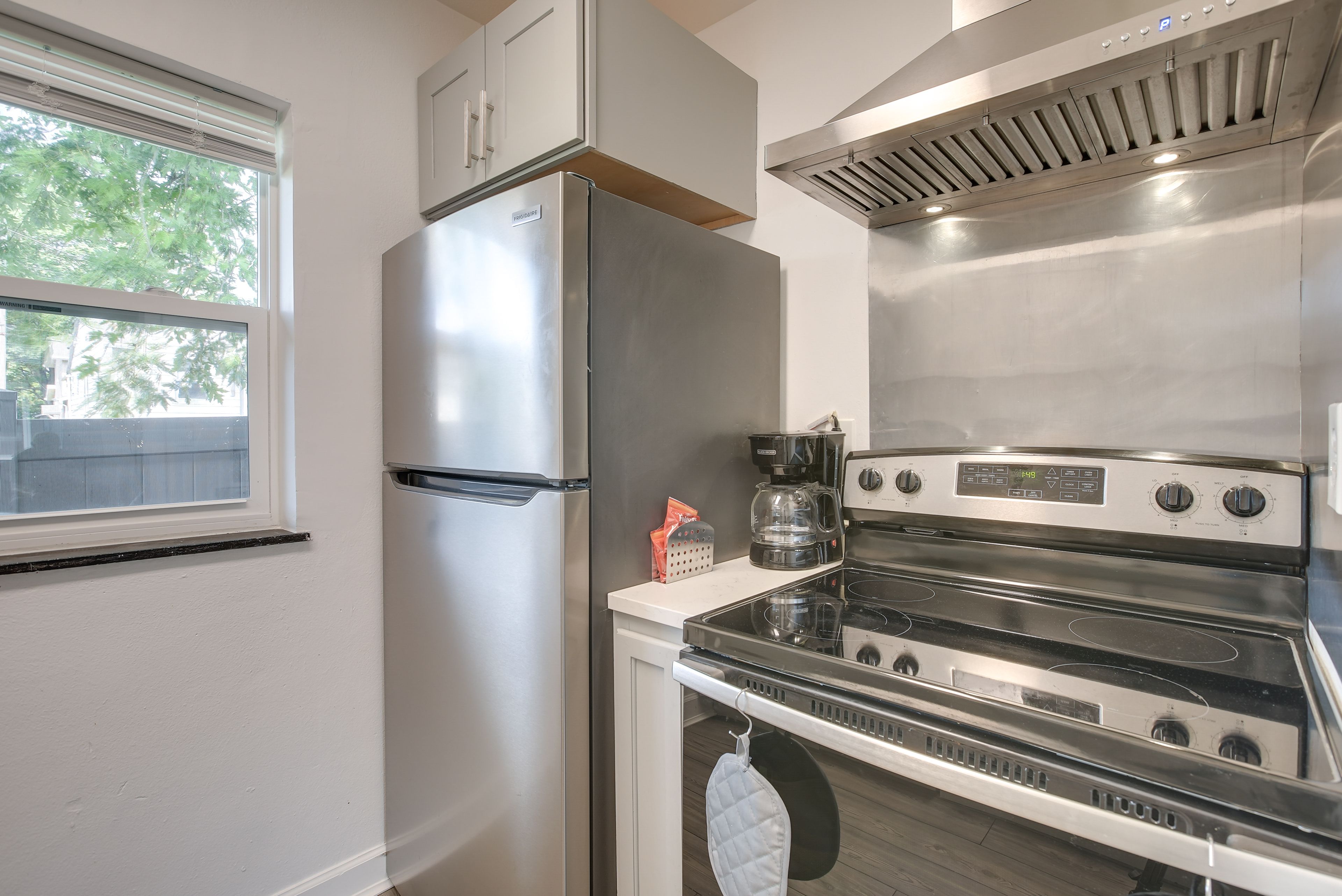 Kitchen | Trash Bags & Paper Towels