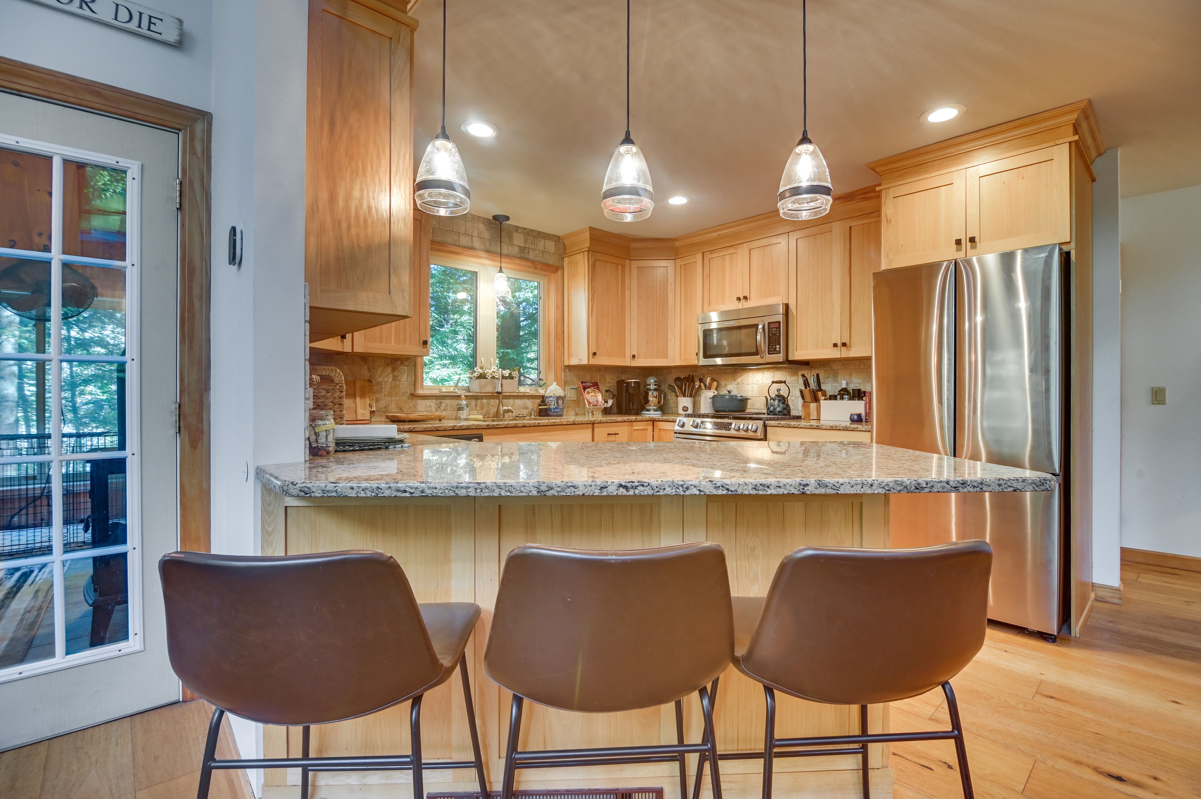 Main Kitchen | Dishwasher | Main Level