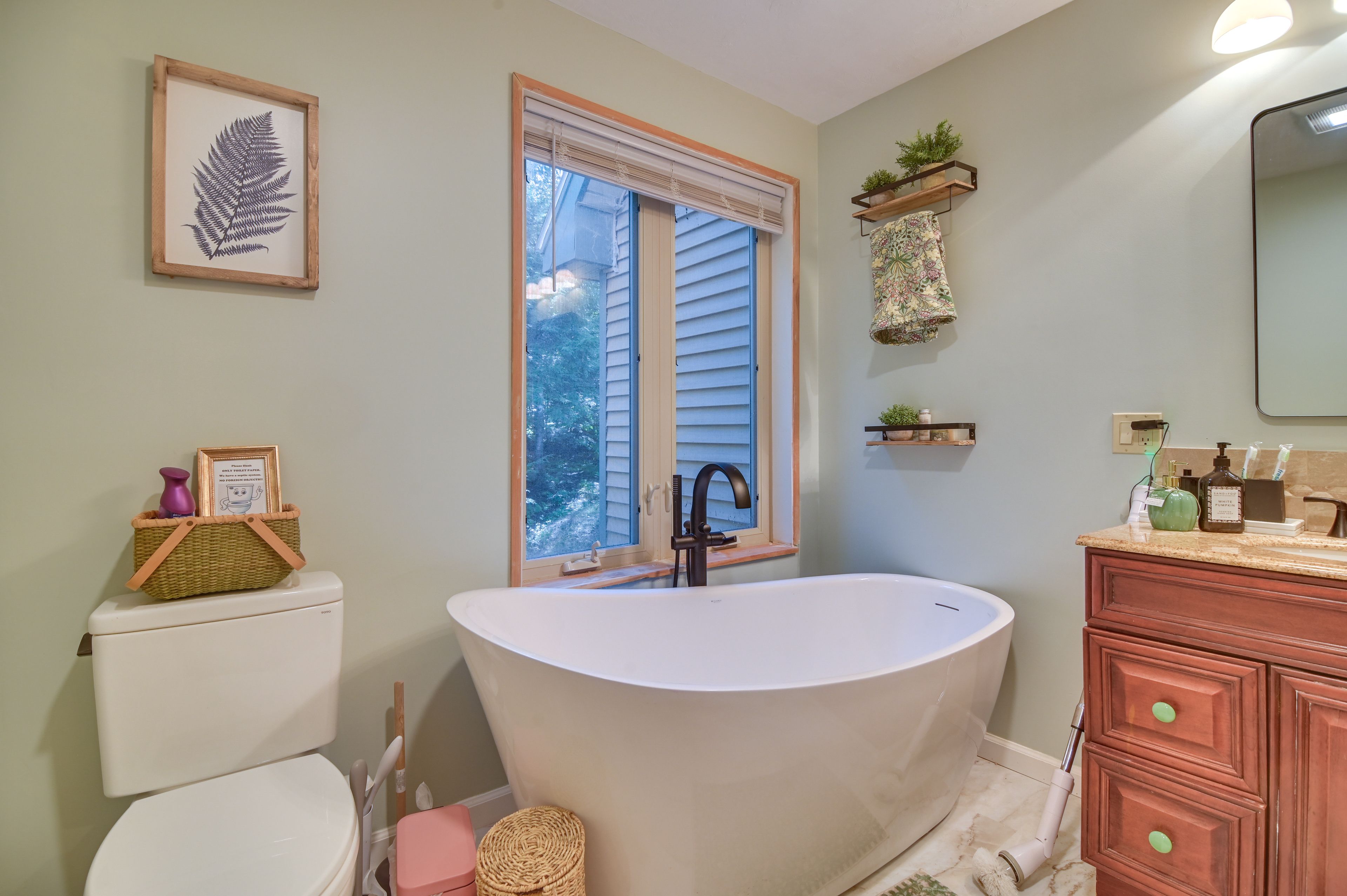 Bathroom | Shower