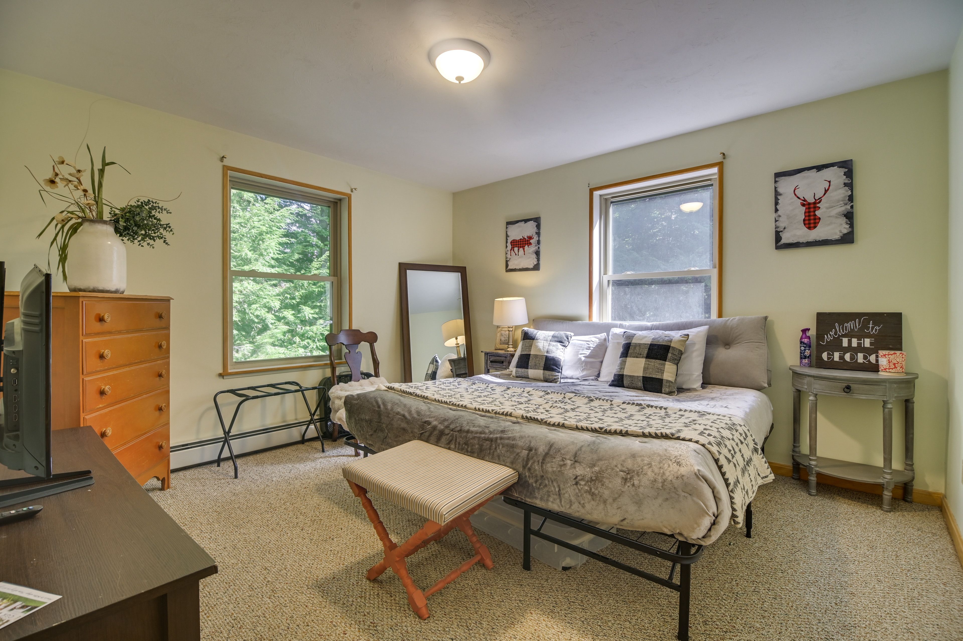 Bedroom | King Bed
