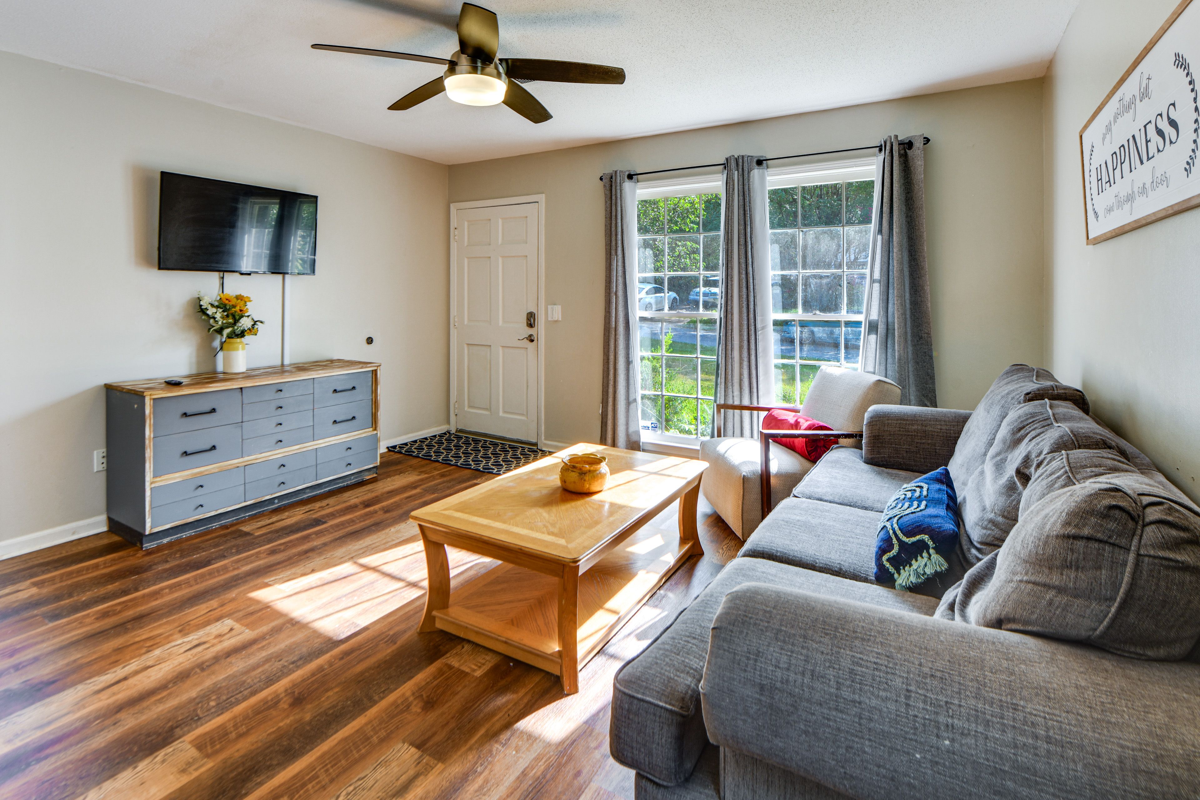 Columbus Vacation Rental | 3BR | 1BA | 975 Sq Ft