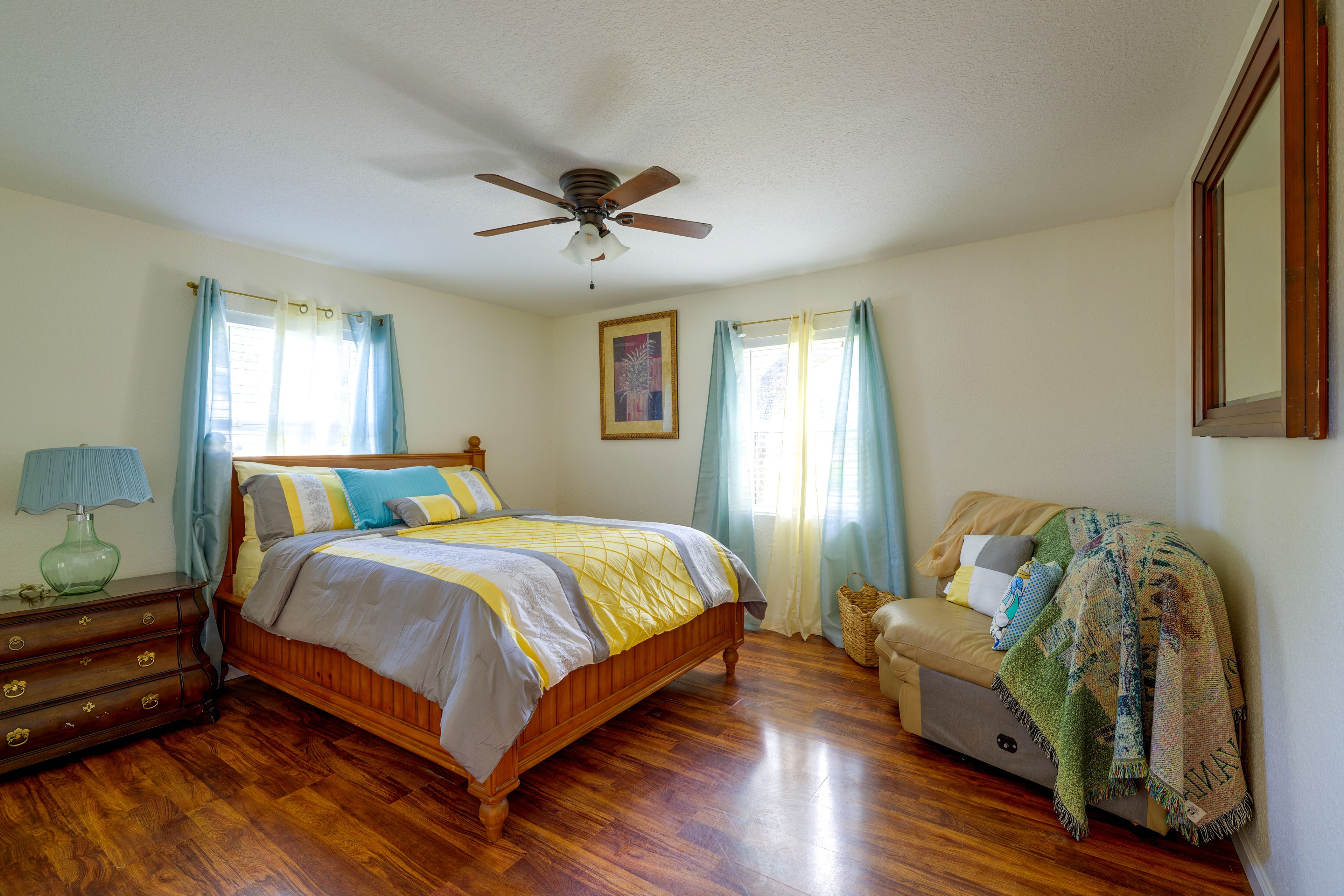 Bedroom 2 | Queen Bed