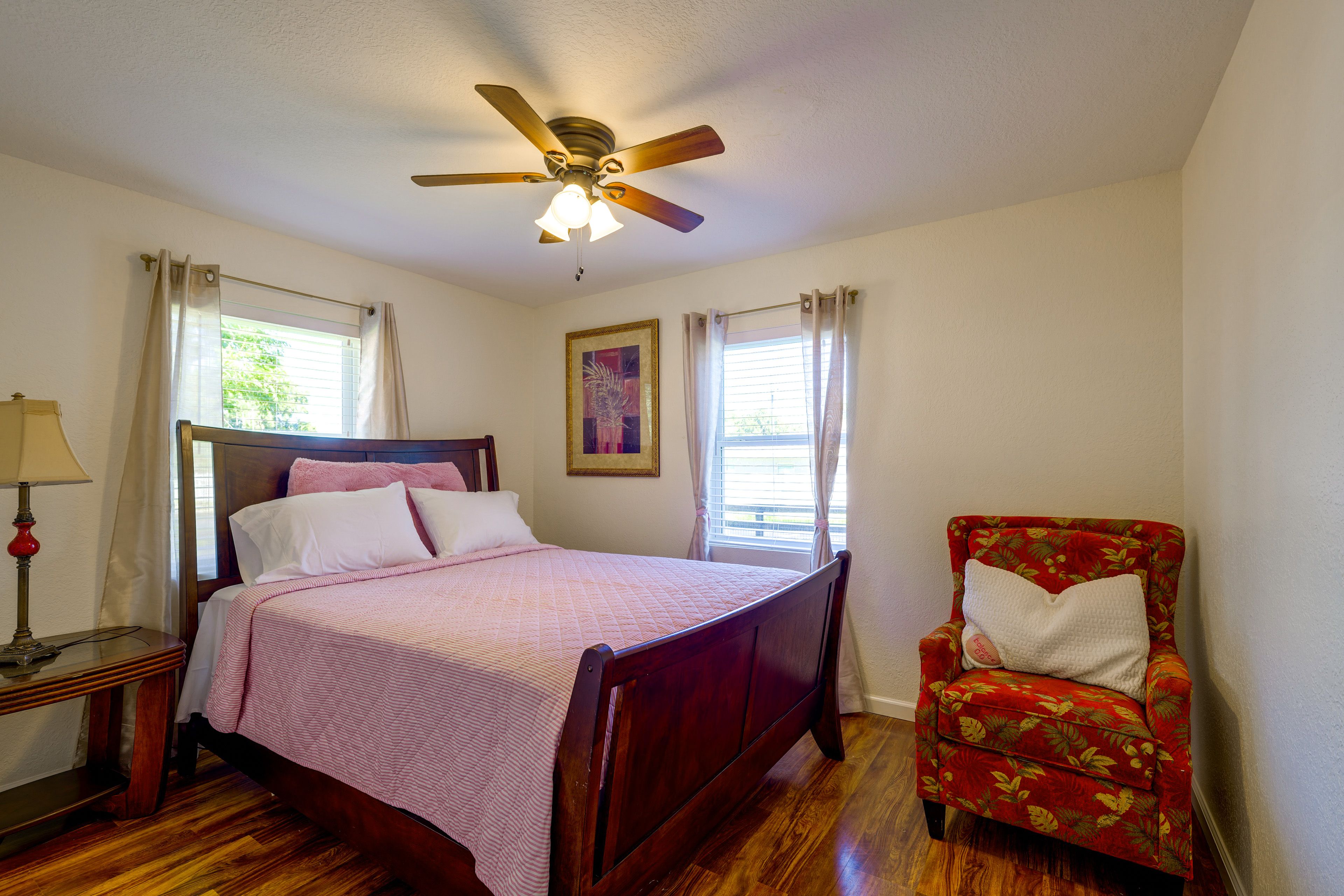 Bedroom 3 | Queen Bed