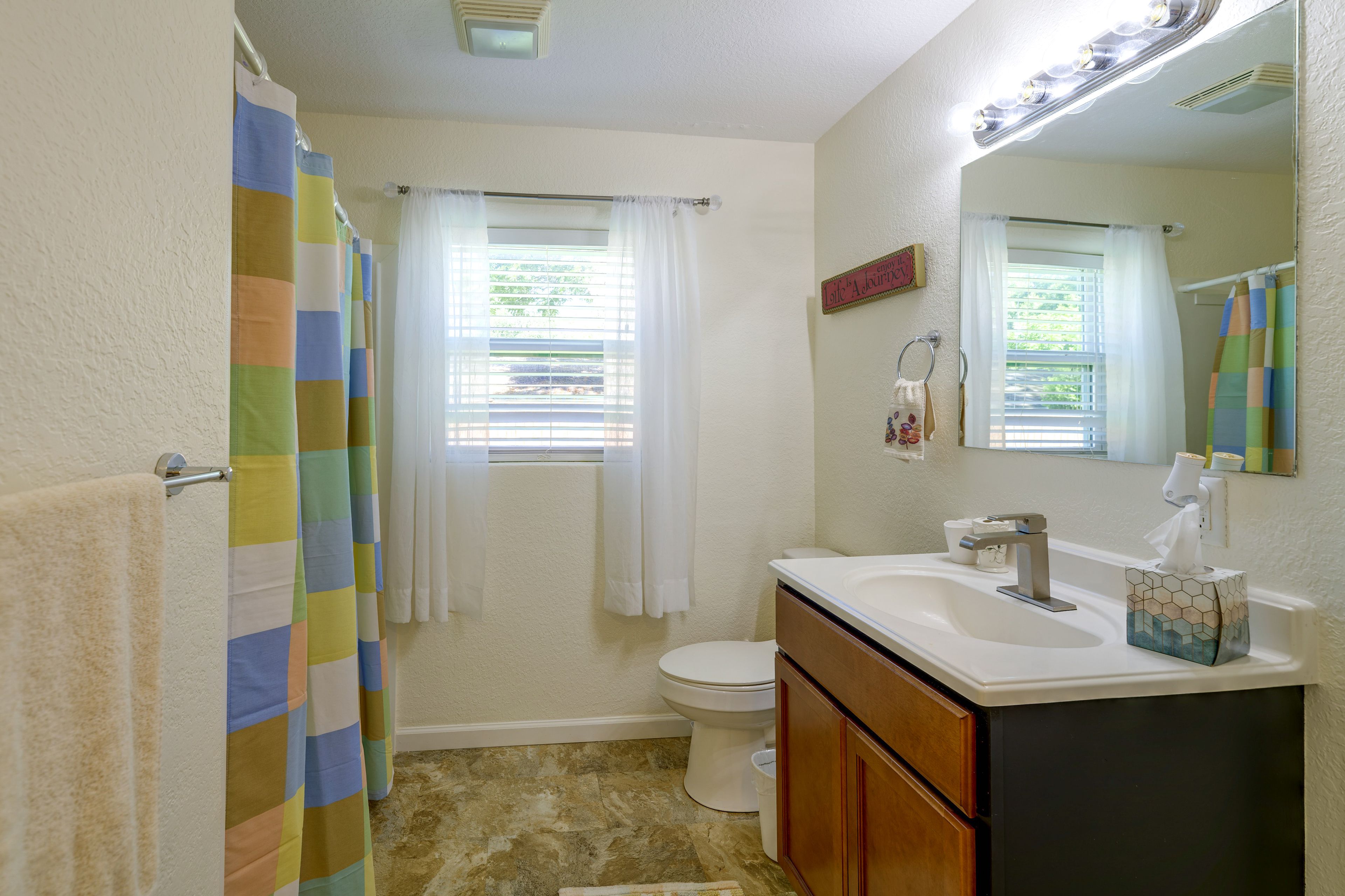 Full Bathroom