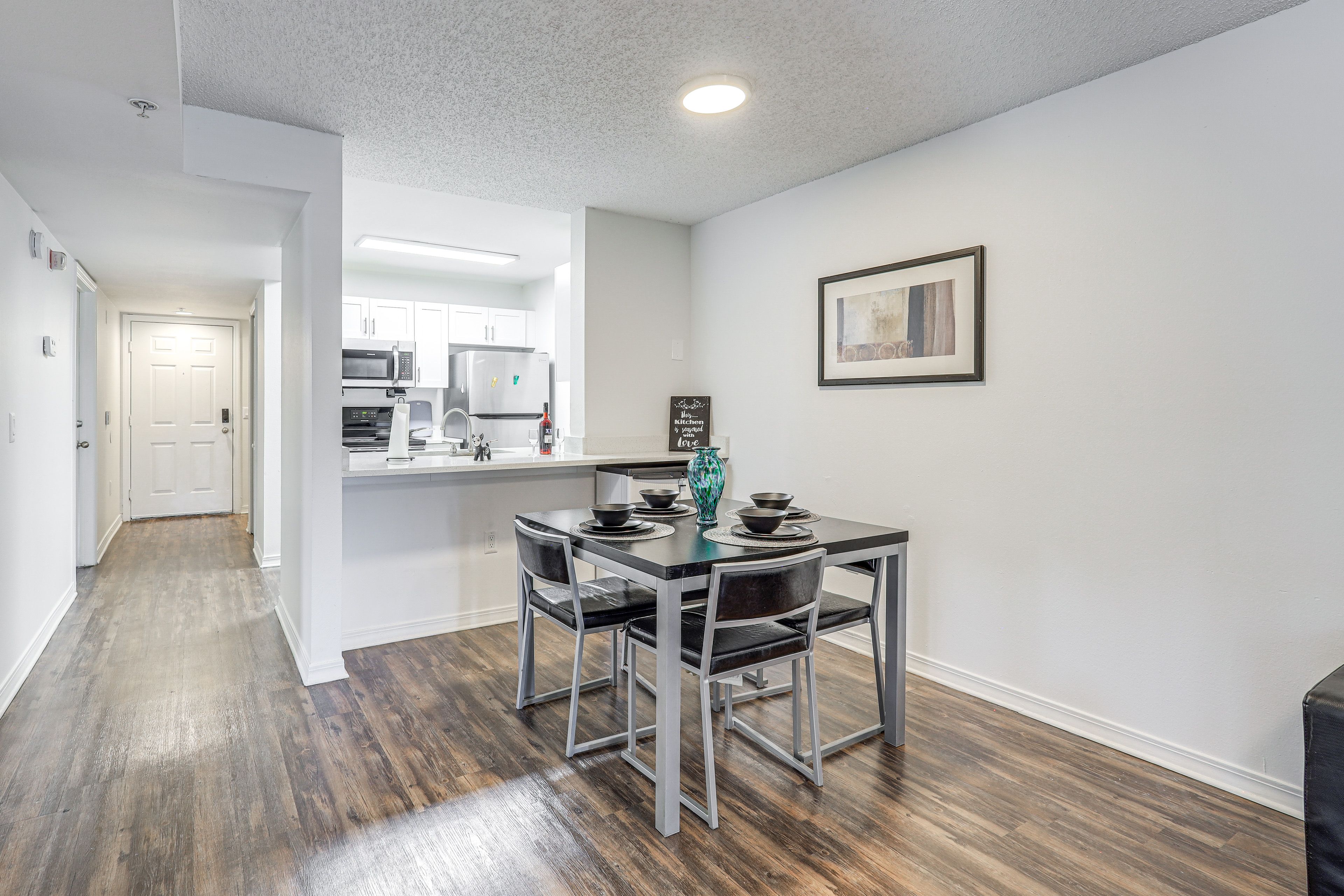 Kitchen | Dining Area