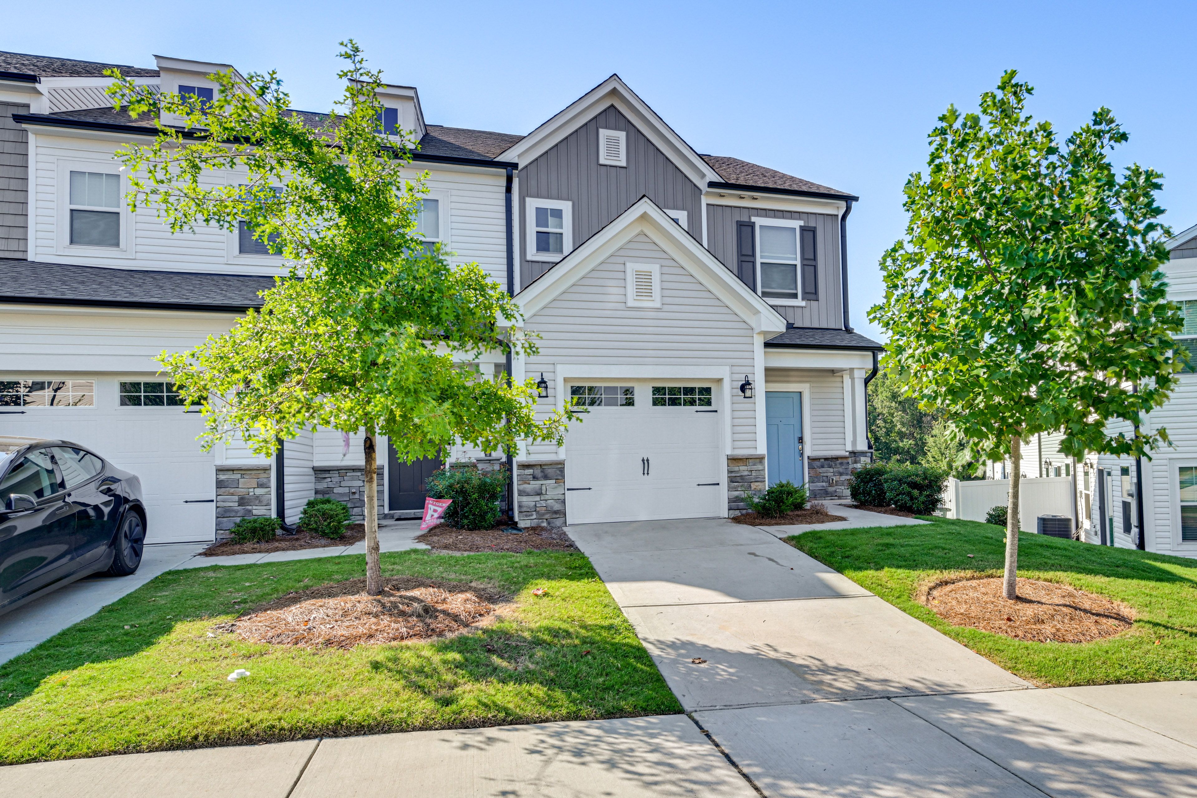 Driveway Parking | 1 Vehicle | Overflow Lot | 2 Vehicles | No Garage Access