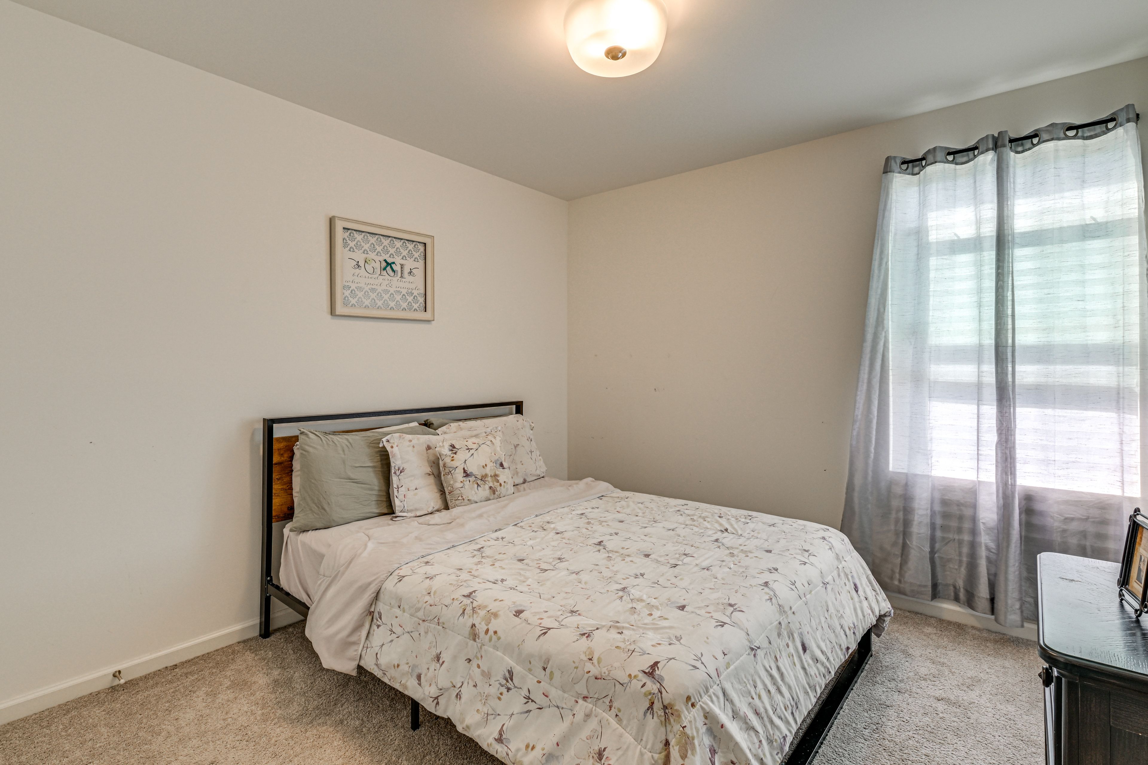 Bedroom 3 | Full Bed | 2nd Floor