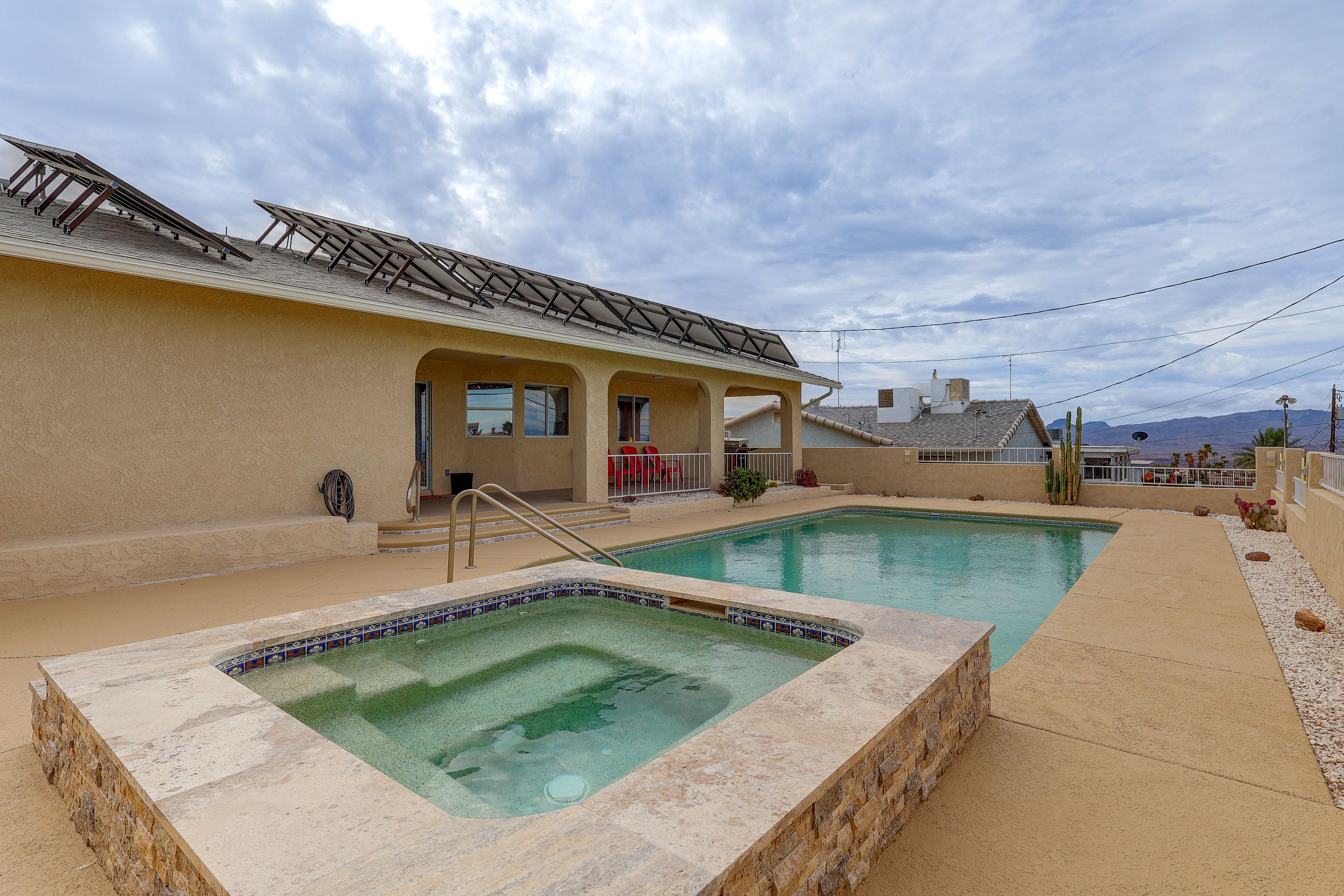 Lake Havasu City Vacation Rental | 3BR | 2BA | 1,577 Sq Ft | 1 Step to Enter