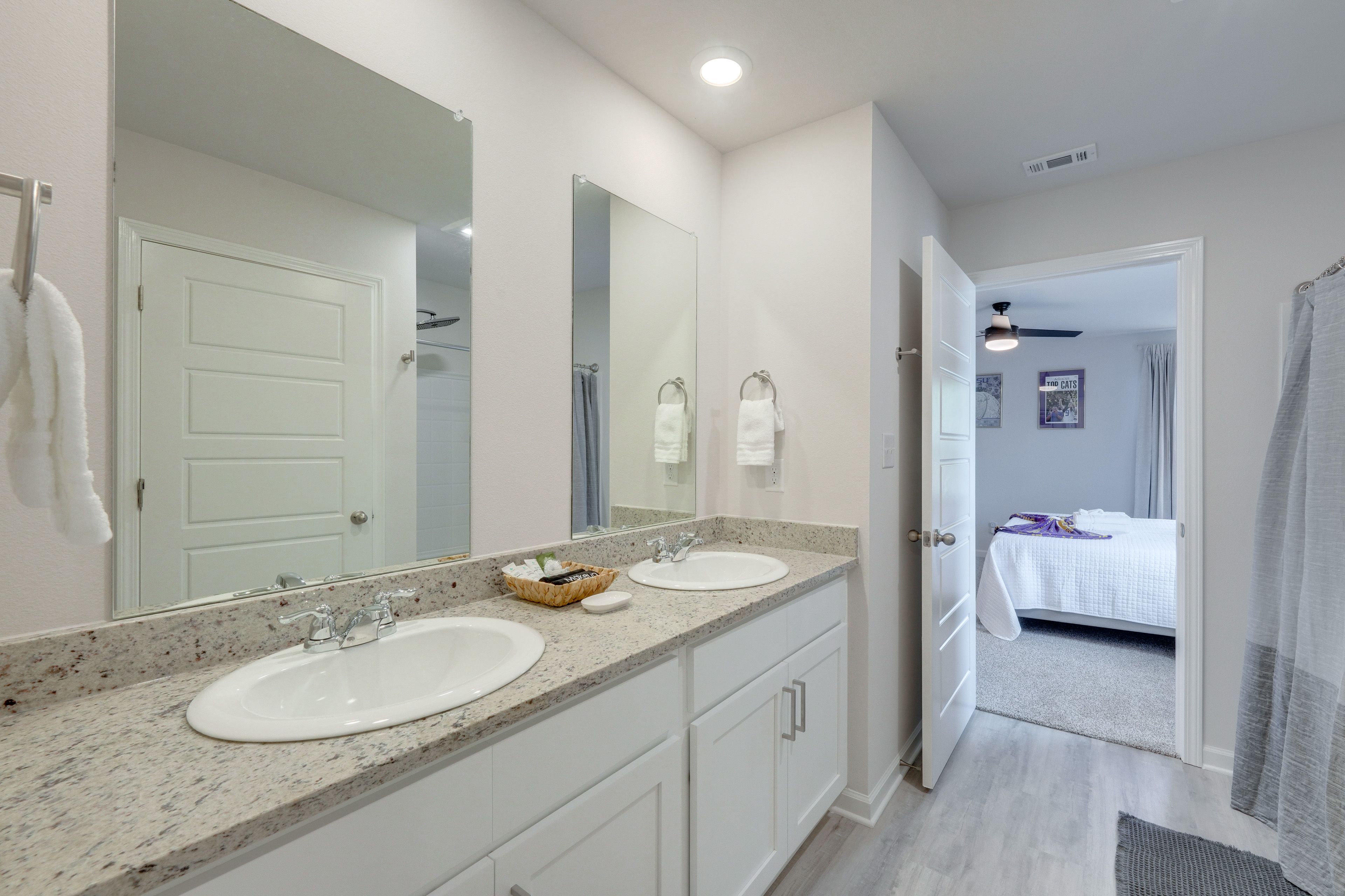 En-Suite Bathroom | 2nd Floor