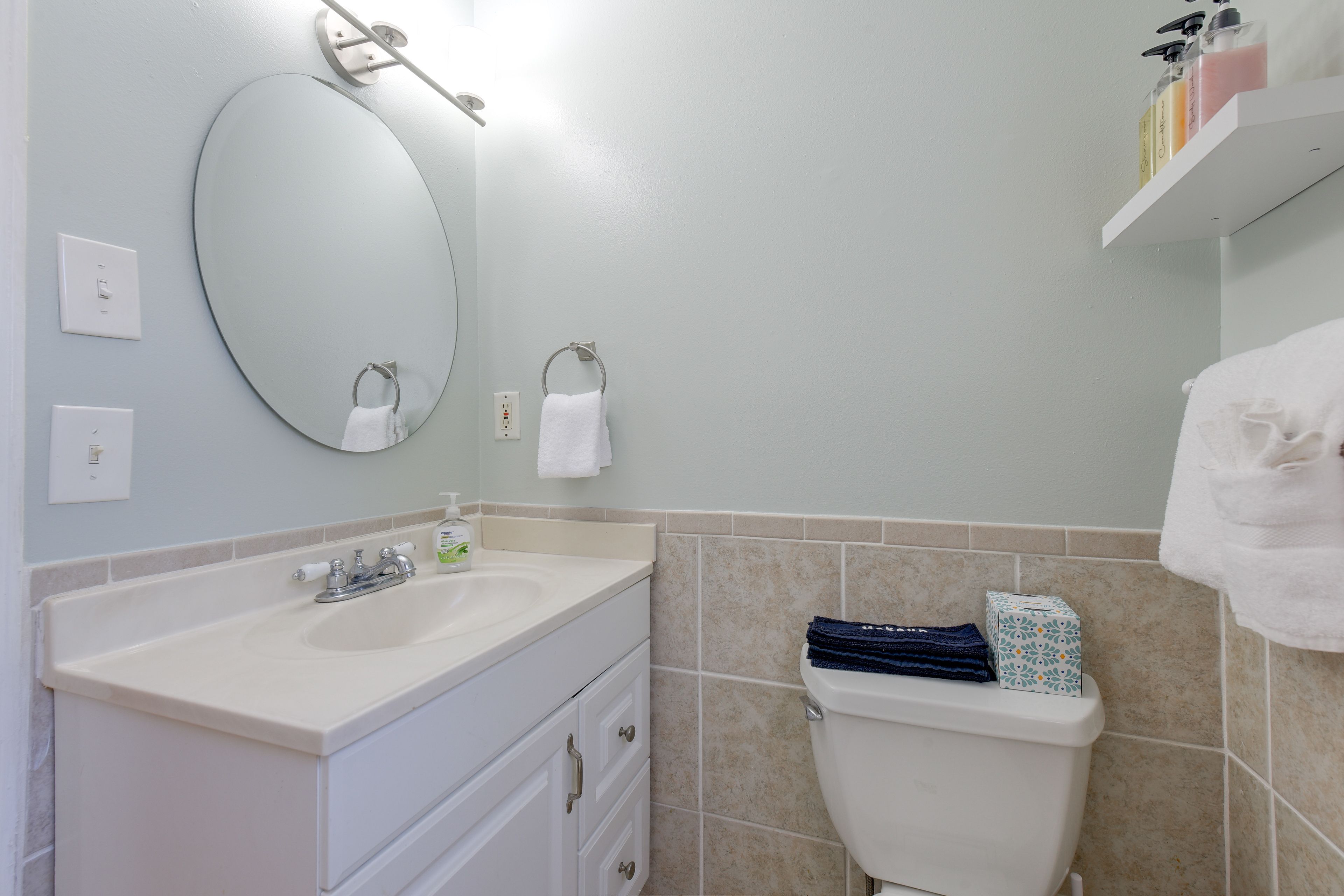 Full Bathroom