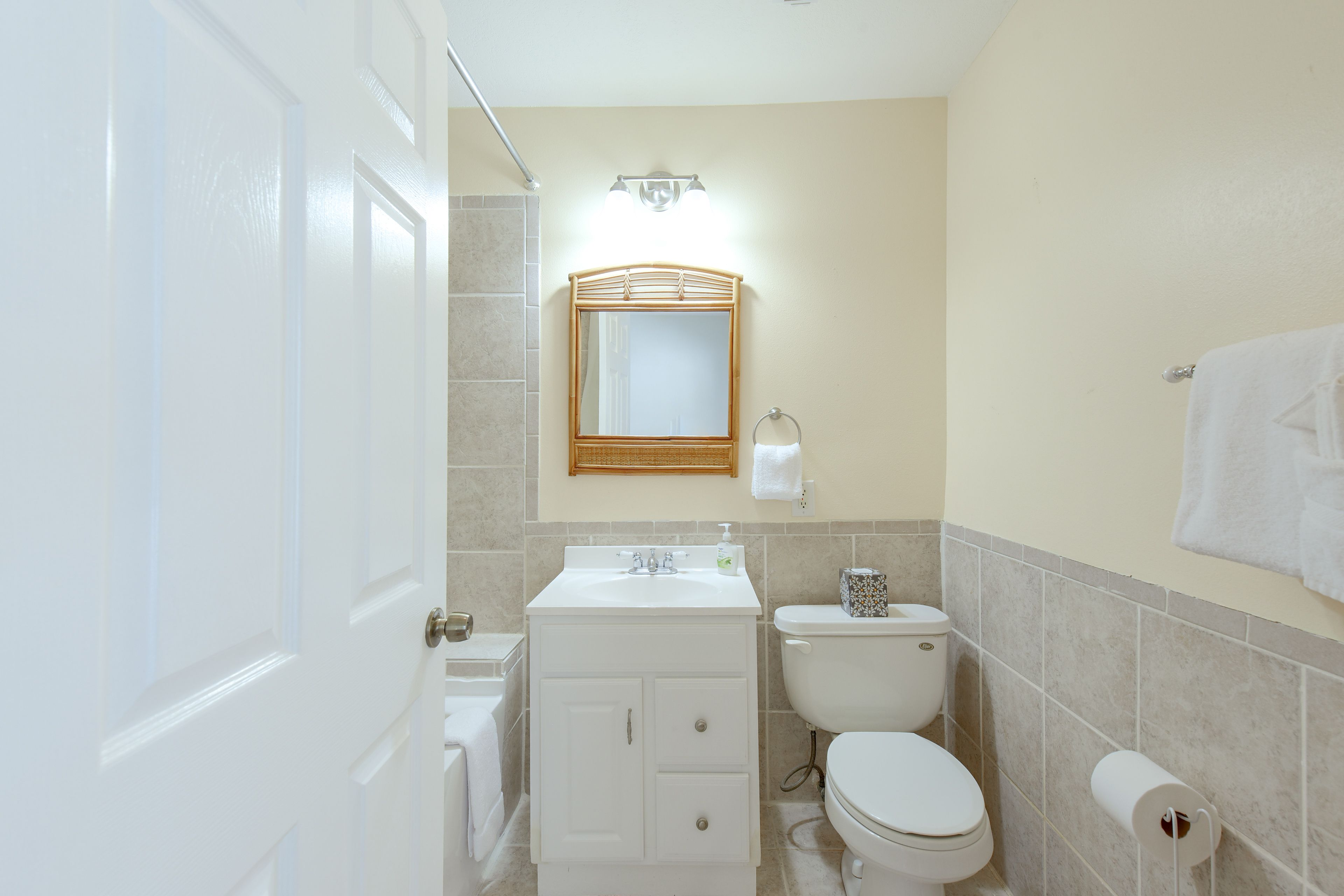 Full Bathroom